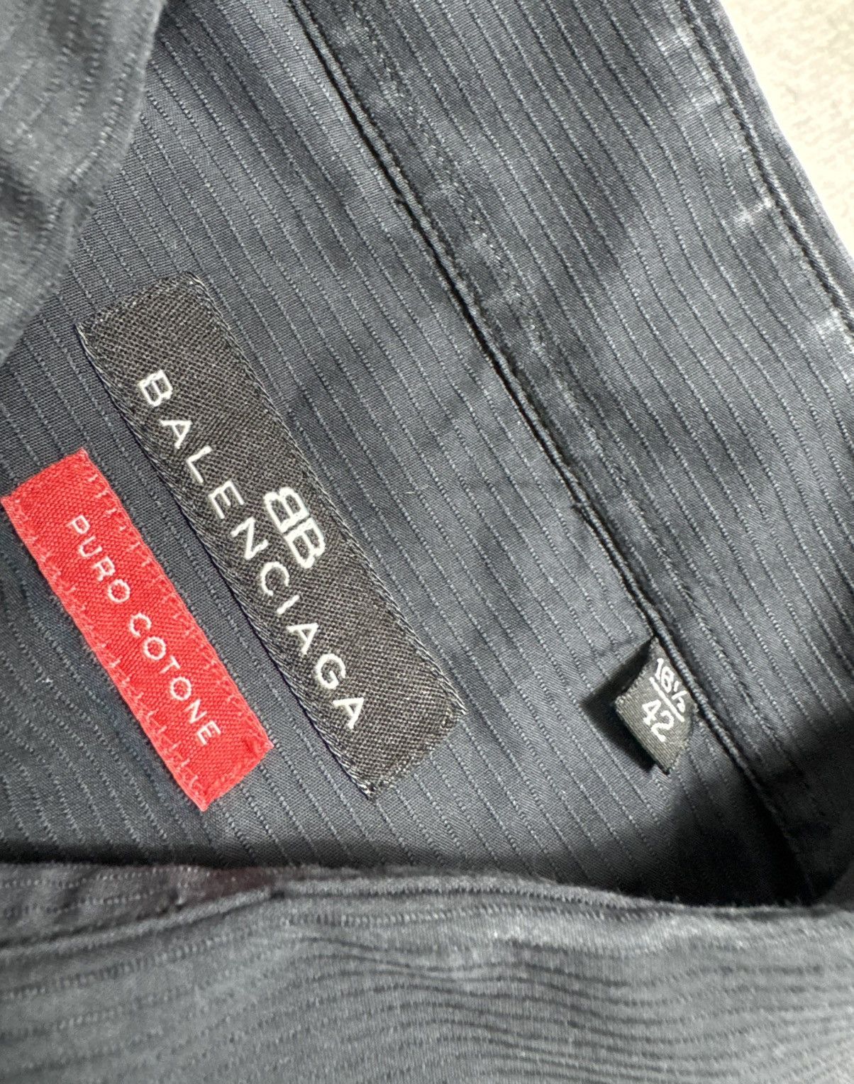 Balenciaga Balenciaga BB Black Luxury Button Up Shirt Vintage Size 42 Size US S / EU 44-46 / 1 - 7 Thumbnail