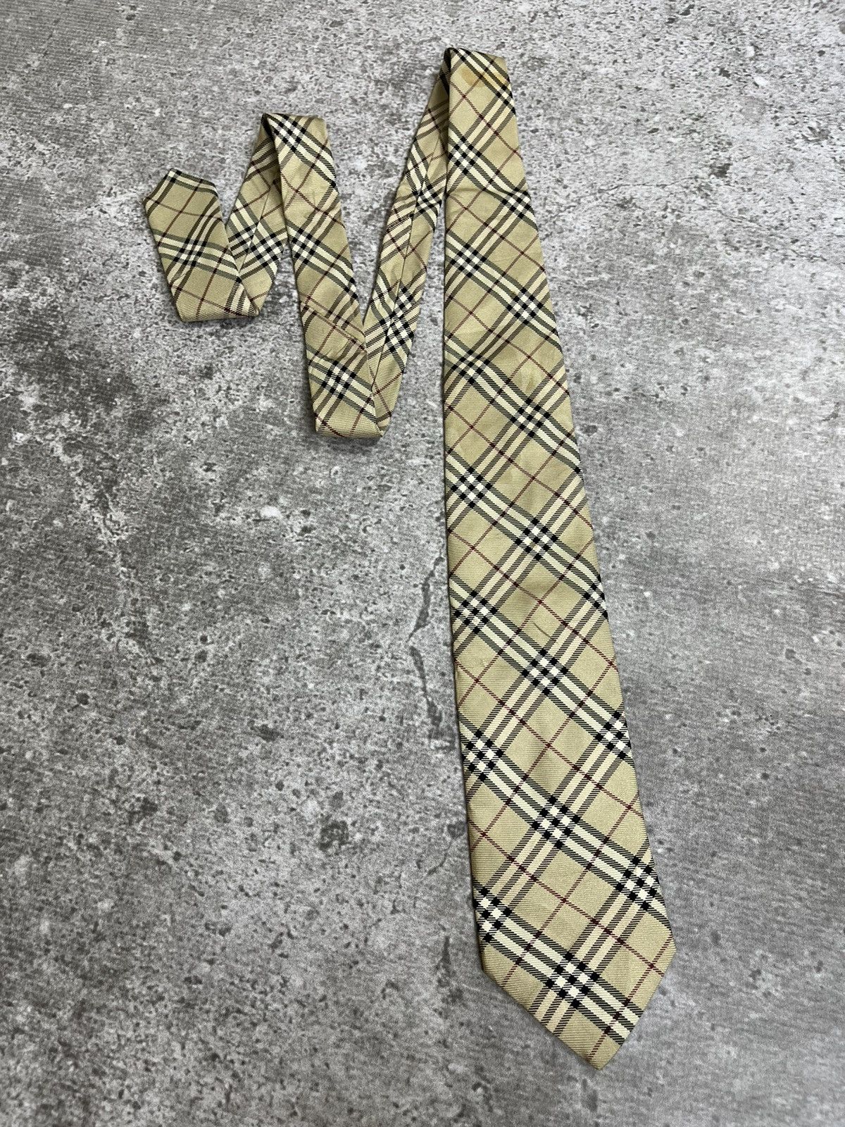 Burberry Burberry Nova Check Silk Tie Size ONE SIZE - 1 Thumbnail