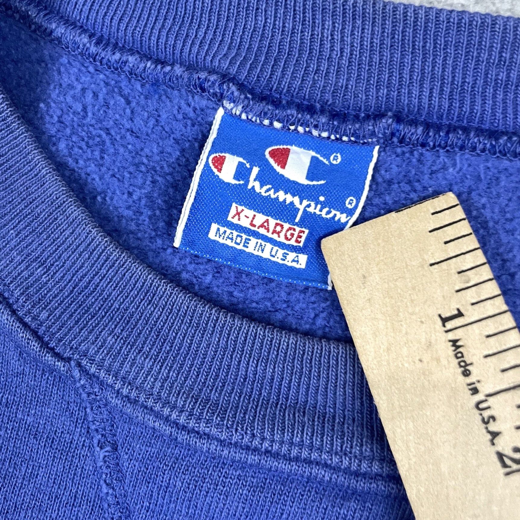 Champion VINTAGE Champion Sweatshirt Adult XL Blue Crewneck Rare Distressed Thrashed 90s Shirt Mens Size US L / EU 52-54 / 3 - 3 Thumbnail