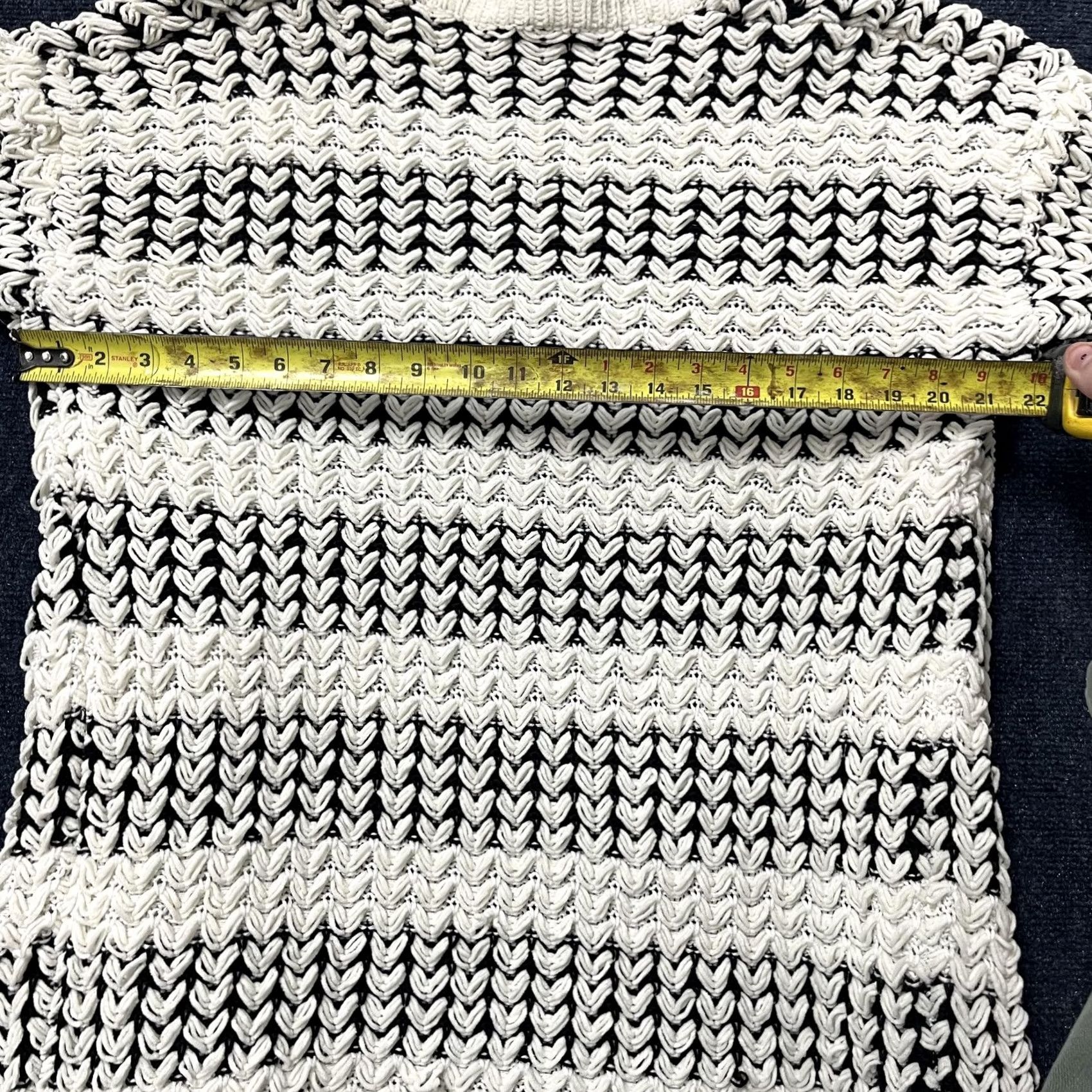 Vintage Sienna Sky Women's Large Black White Striped Loose Knit Warm Chunky Cardigan Sweater Size L / US 10 / IT 46 - 2 Thumbnail