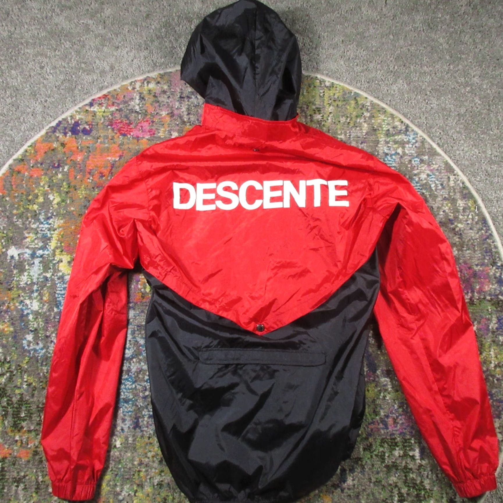 Vintage VINTAGE Descente Vest Mens L Red Lightweight Hooded Zip Off Sleeves 90s Japan Ski Windbreaker Modern Functionality Size US L / EU 52-54 / 3 - 2 Thumbnail