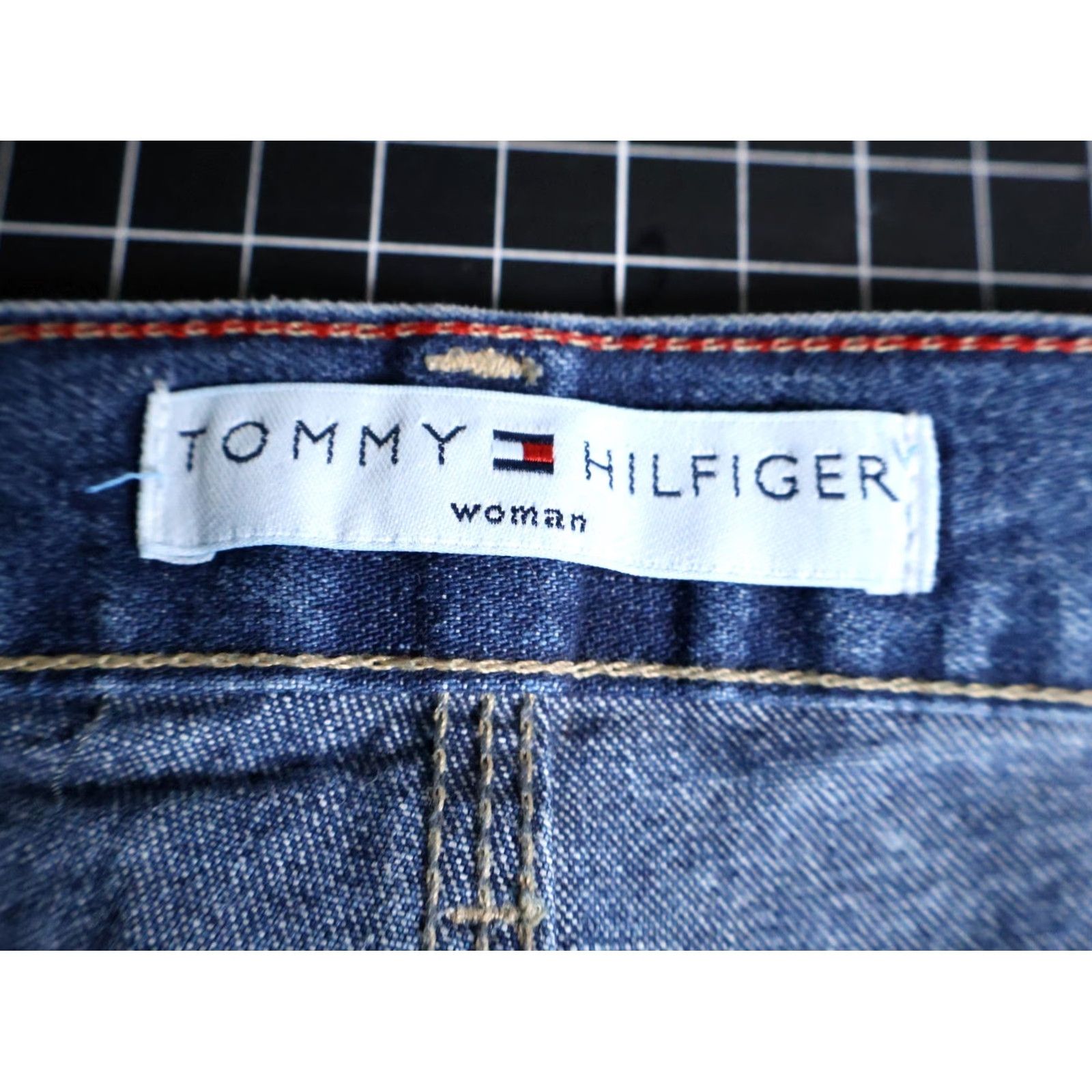 Tommy Hilfiger VINTAGE Tommy Hilfiger Jeans Baggy Denim 2002 Women's 18 Plus 38 x 26 Wide-Leg Carpenter Blue Denim 5-Pocket Mens/Womens Size 26" / US 2 / IT 38 - 3 Thumbnail