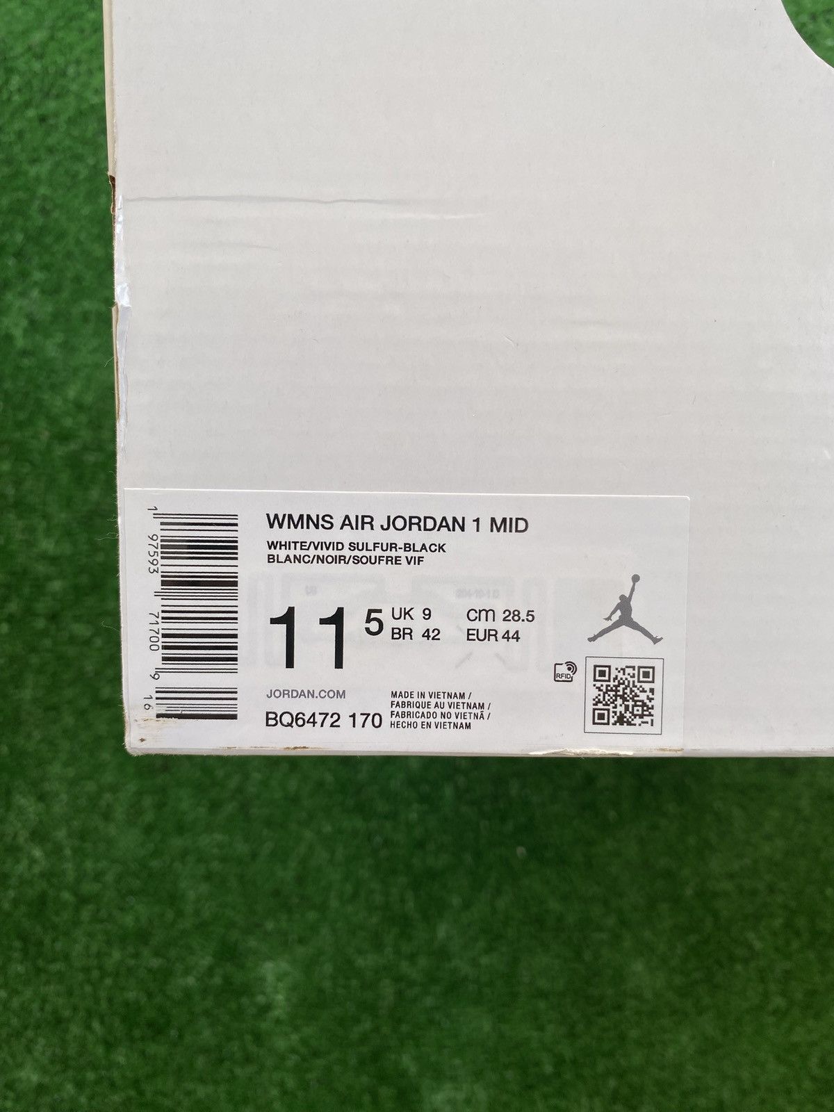 Nike WMNS Air Jordan 1 Mid Size US 10.5 / EU 43-44 - 8 Thumbnail