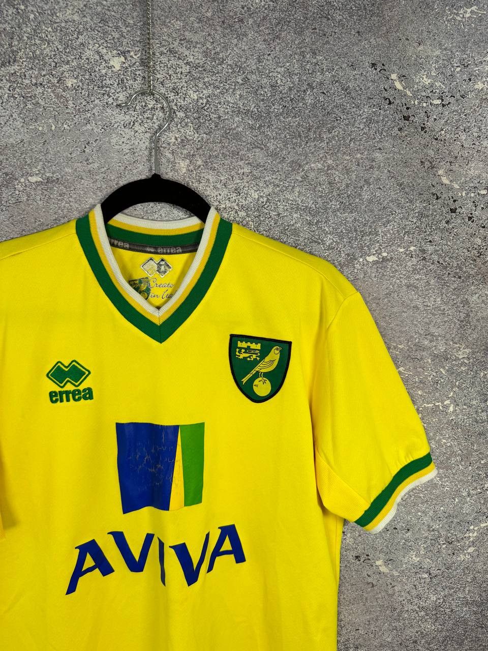 Errea × Vintage Vintage Norwich City 2011/12 Errea Soccer Jersey Size US M / EU 48-50 / 2 - 5 Thumbnail