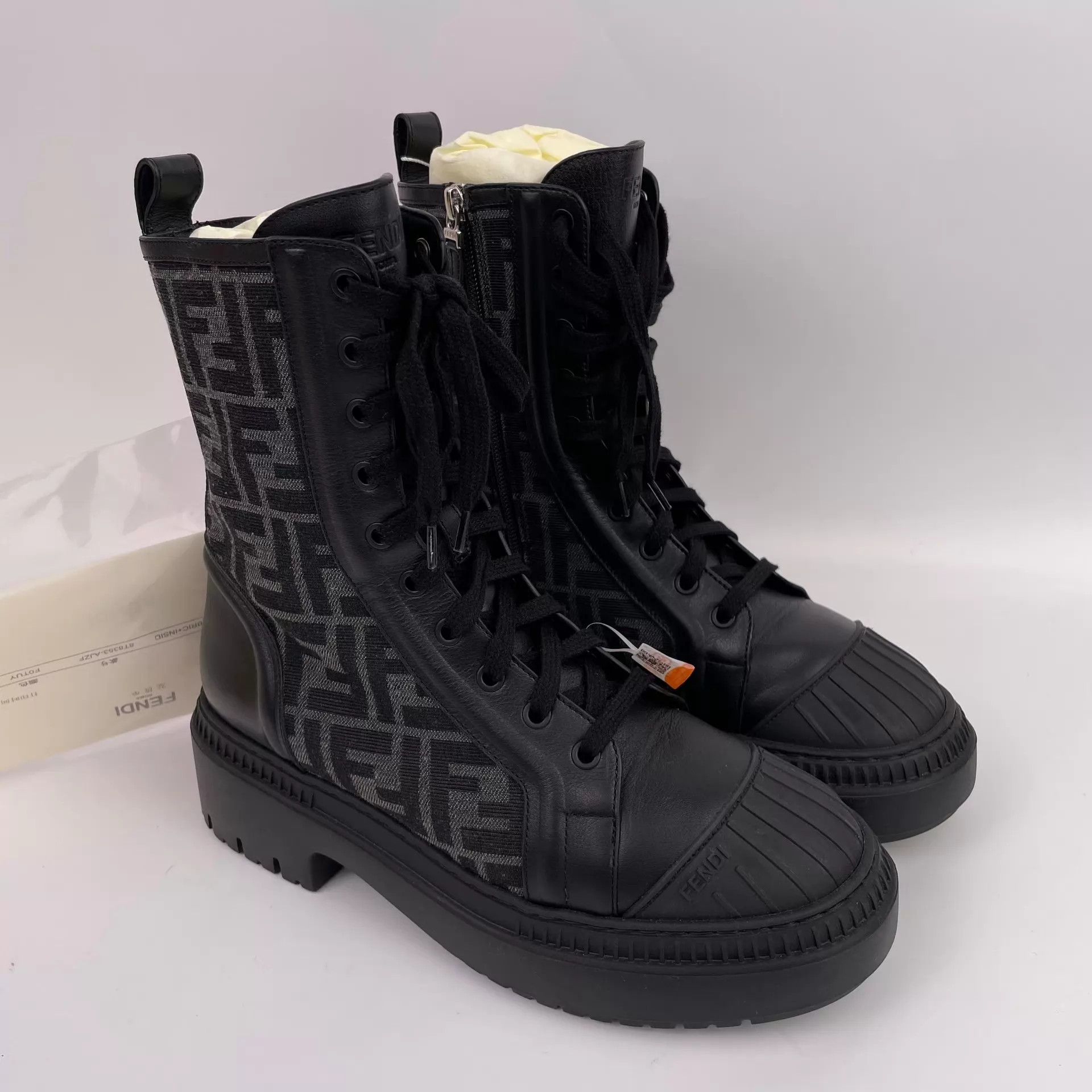 Fendi Fendi Women's Monogram Short Boots 39 Black Size US 8.5 / IT 38.5 - 3 Thumbnail
