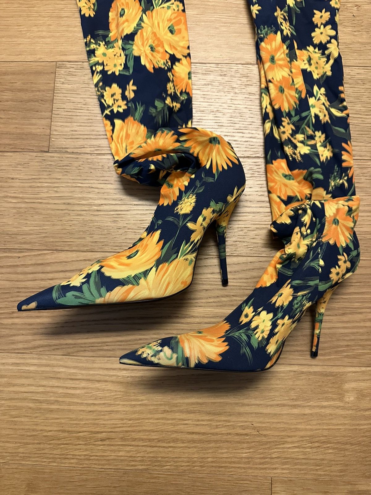 Balenciaga Balenciaga Knife 110mm Over-The-Knee Boots Printed Size US 9 / IT 39 - 2 Thumbnail