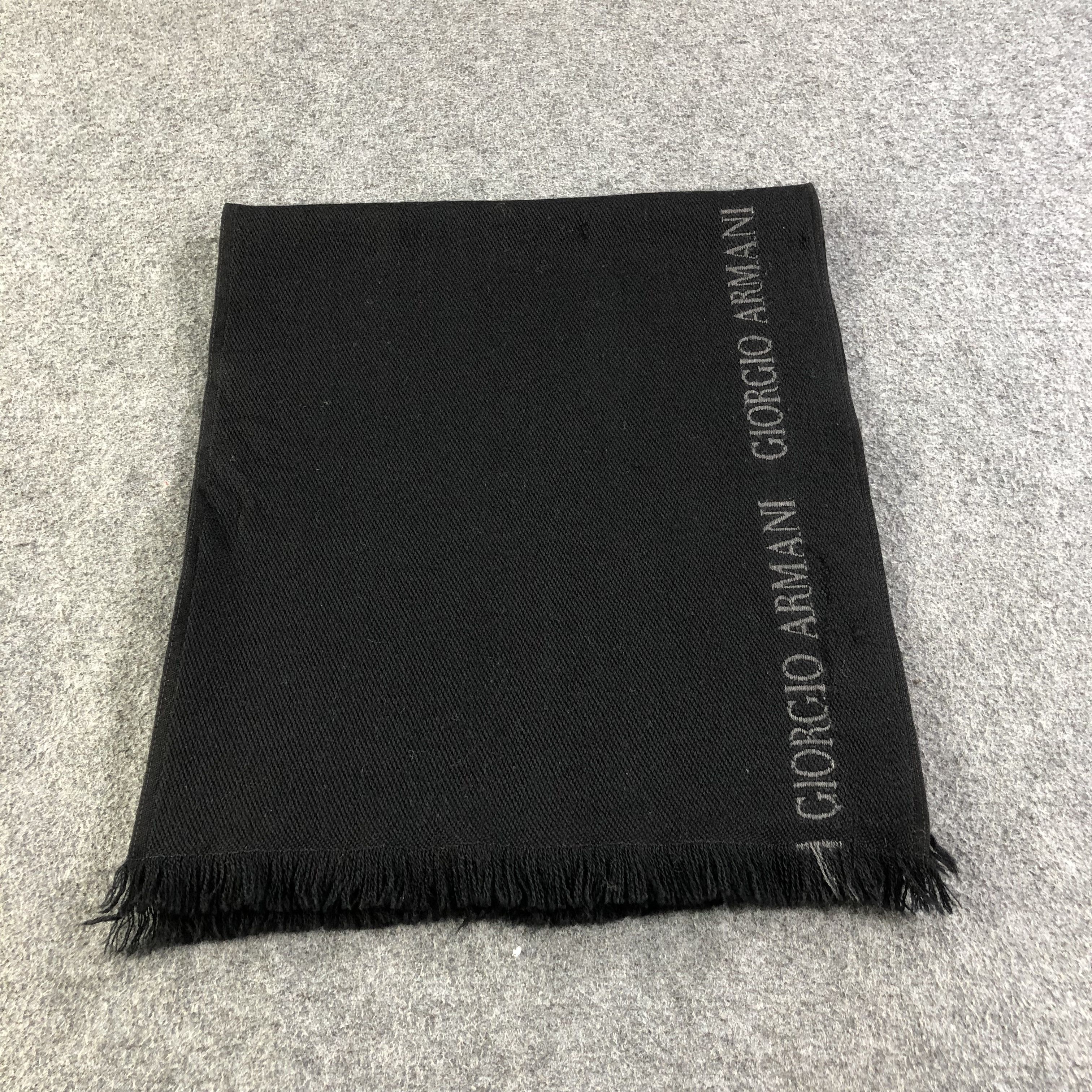 Giorgio Armani Giorgio Armani Black Wool Scarf Muffler V1190 Size ONE SIZE - 2 Thumbnail