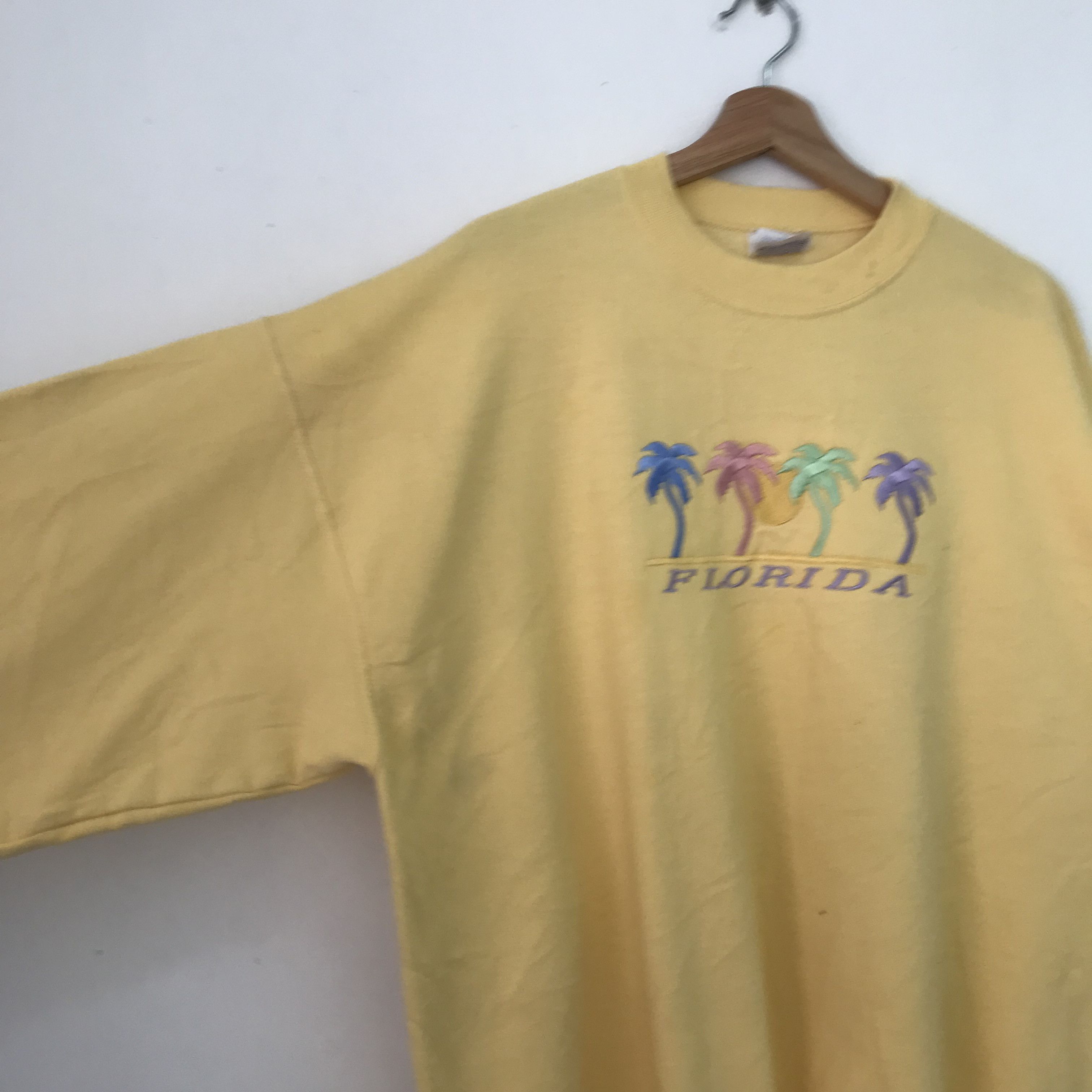 Vintage Vintage 90s Florida Yellow Sweatshirt Xlarge - 290 Size US XL / EU 56 / 4 - 4 Thumbnail