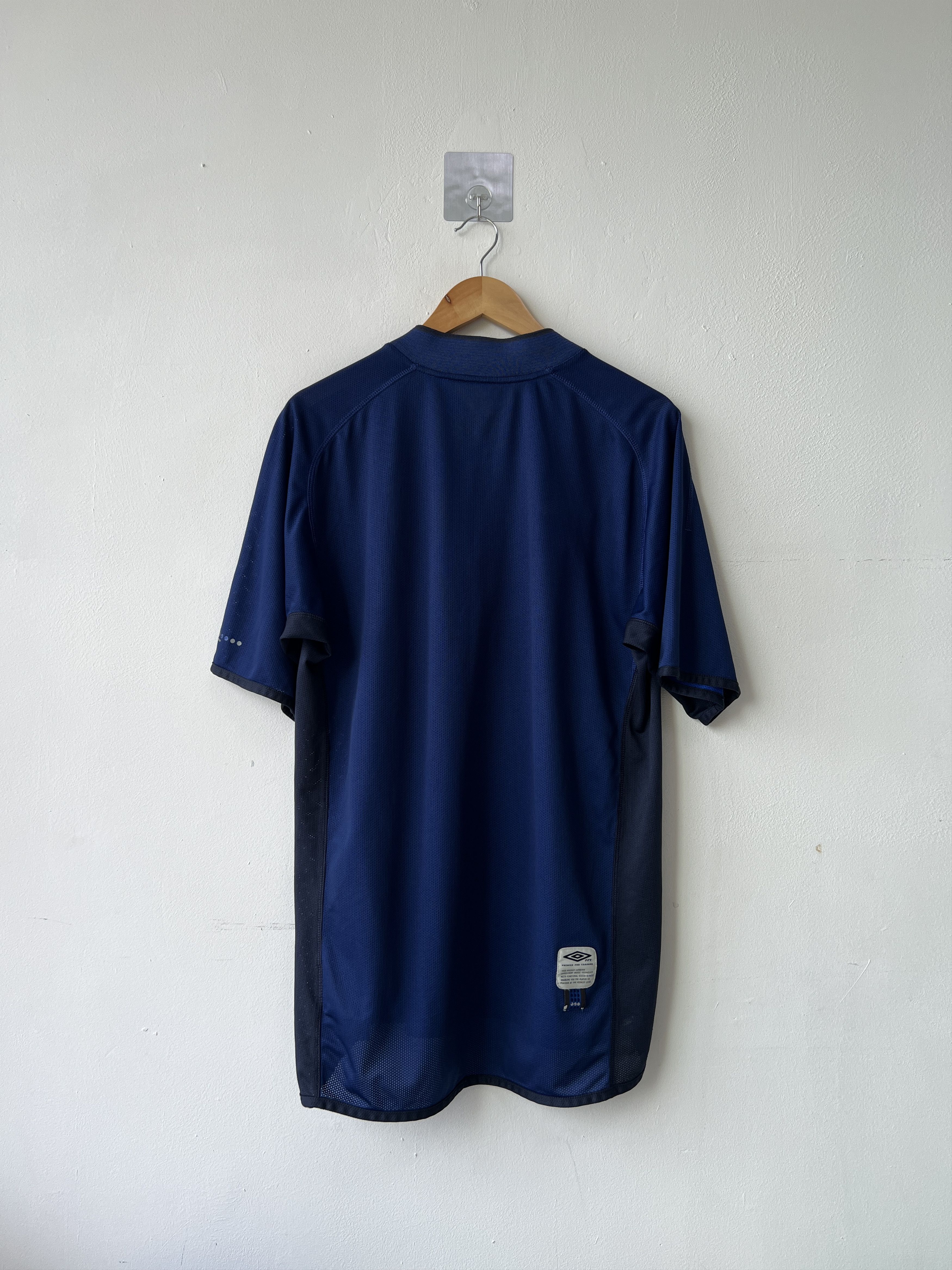 Umbro (L) Chelsea 2003-04 Training Kit Size US L / EU 52-54 / 3 - 2 Thumbnail