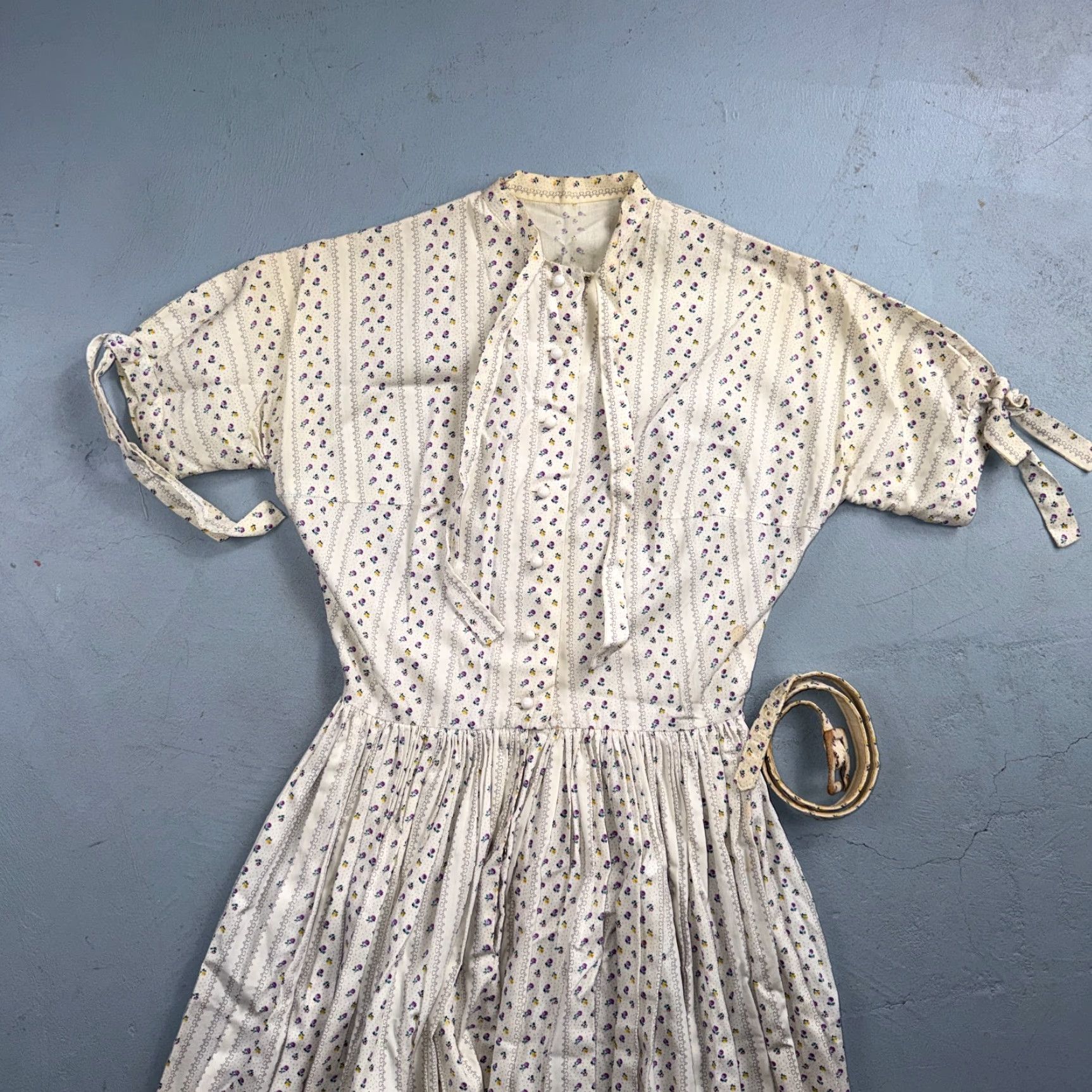 Vintage VINTAGE Cottagecore Dress Prairie Cream Lace Floral Ruffle Long High Neck XS/S 1970s 70s Size XS / US 0-2 / IT 36-38 - 2 Thumbnail