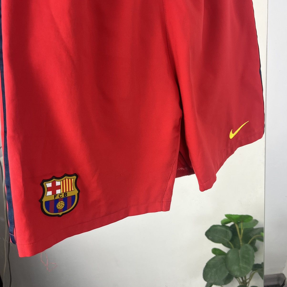 Nike Vintage Y2K Nike FC Barcelona Soccer Jersey Shorts Size US 30 / EU 46 - 3 Thumbnail