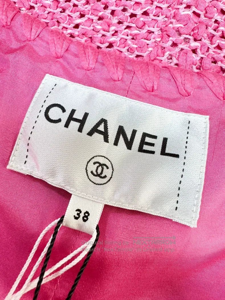 Chanel Chanel 21C rose pink v-neck knitted long-sleeved jacket Size XS / US 0-2 / IT 36-38 - 5 Thumbnail