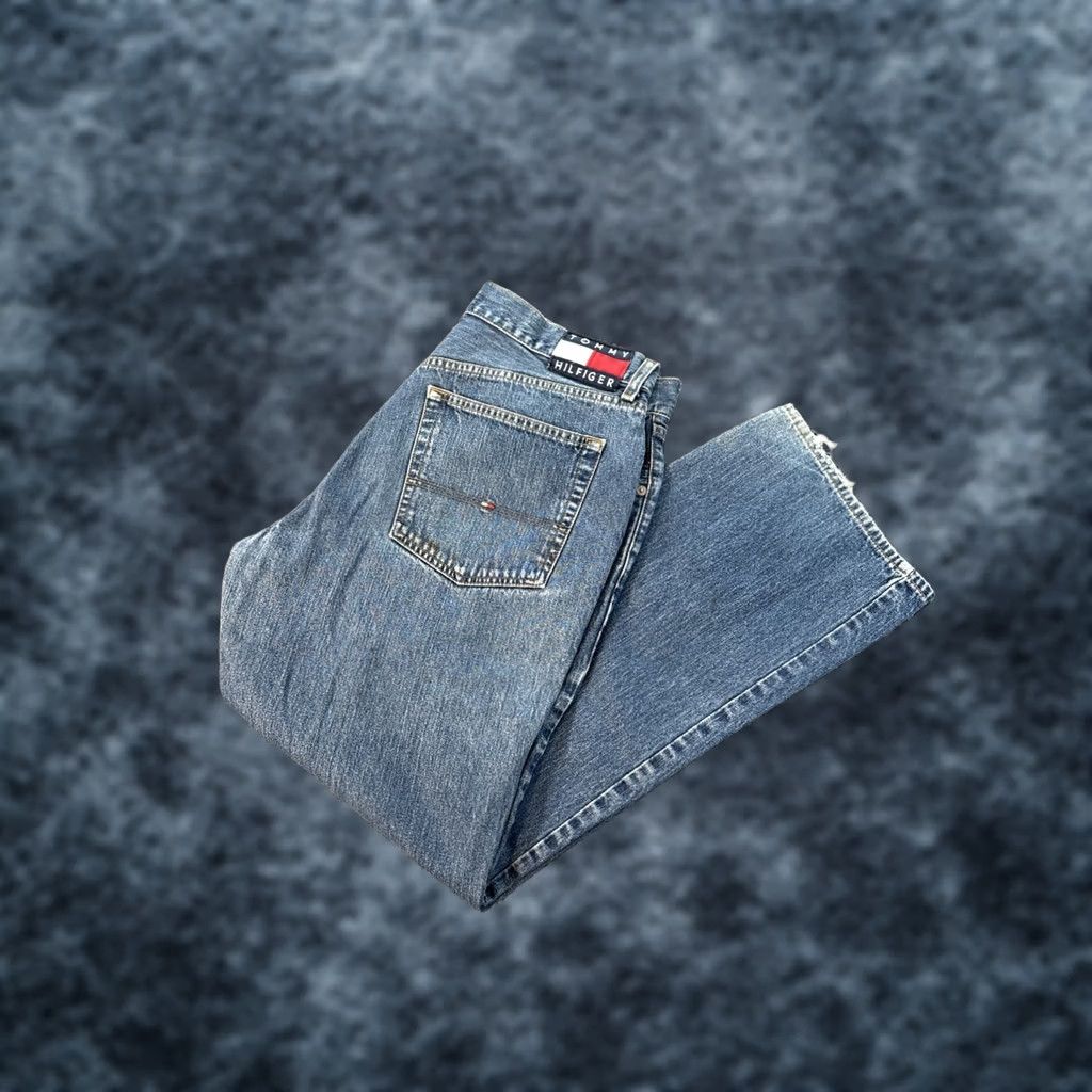 Tommy Hilfiger VINTAGE Tommy Hilfiger Mens Pants Denim 34x29 Blue Embroidered Big Flag Logo Relaxed Straight 90s Baggy Hip Hop Wide Inseam 29 Pockets Mens Size US 34 / EU 50 - 1 Thumbnail