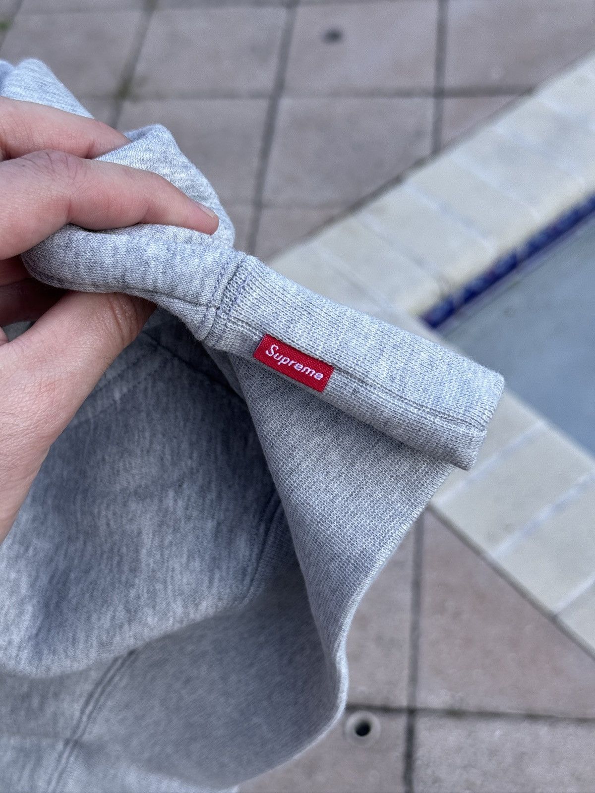 Supreme Supreme Big Logo Jacquard Hooded Sweatshirt Grey Red size S Size US S / EU 44-46 / 1 - 8 Thumbnail