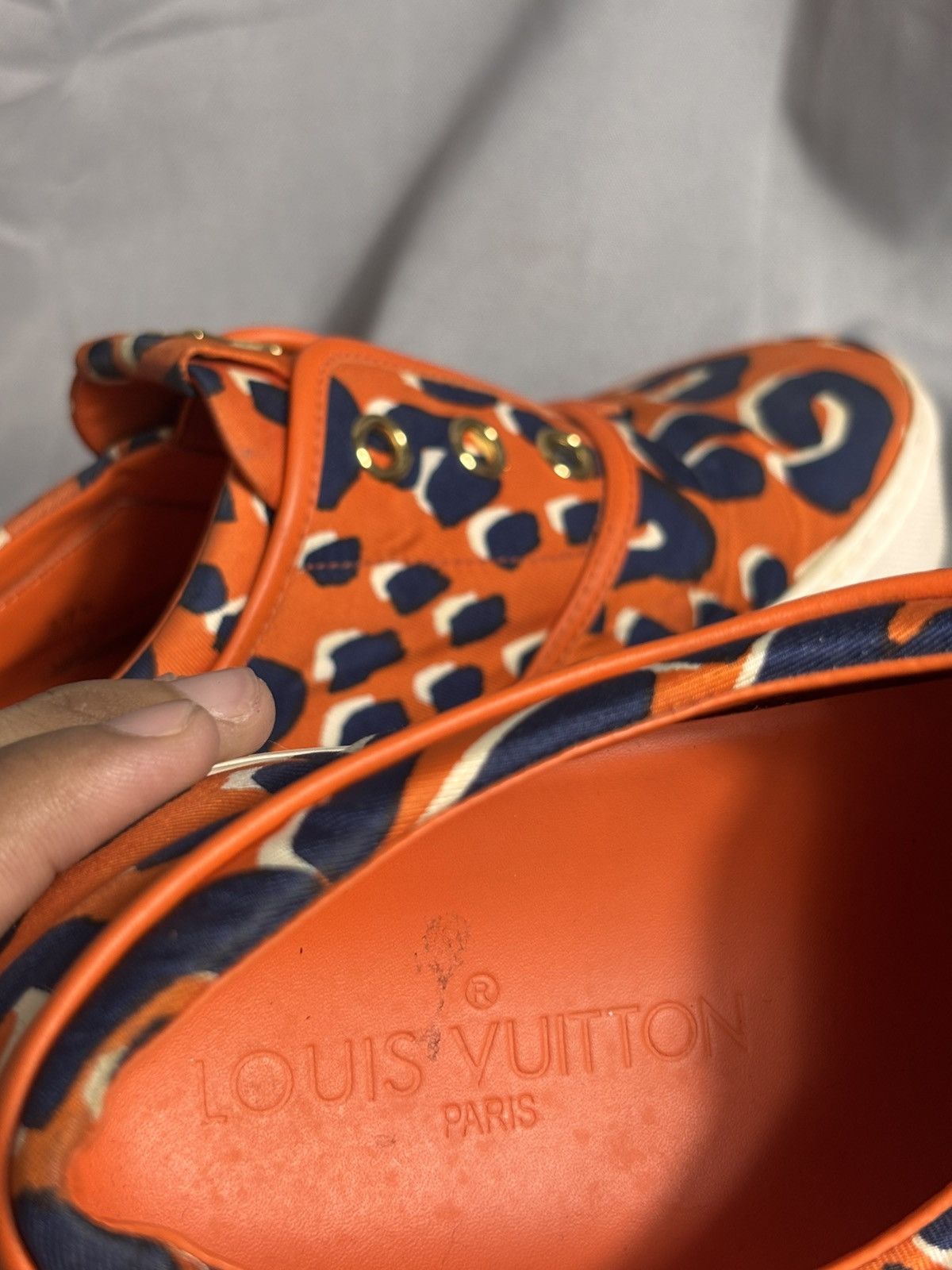 Louis Vuitton Louis Vuitton Tiger Print Sneaker Size US 7.5 / IT 37.5 - 12 Thumbnail