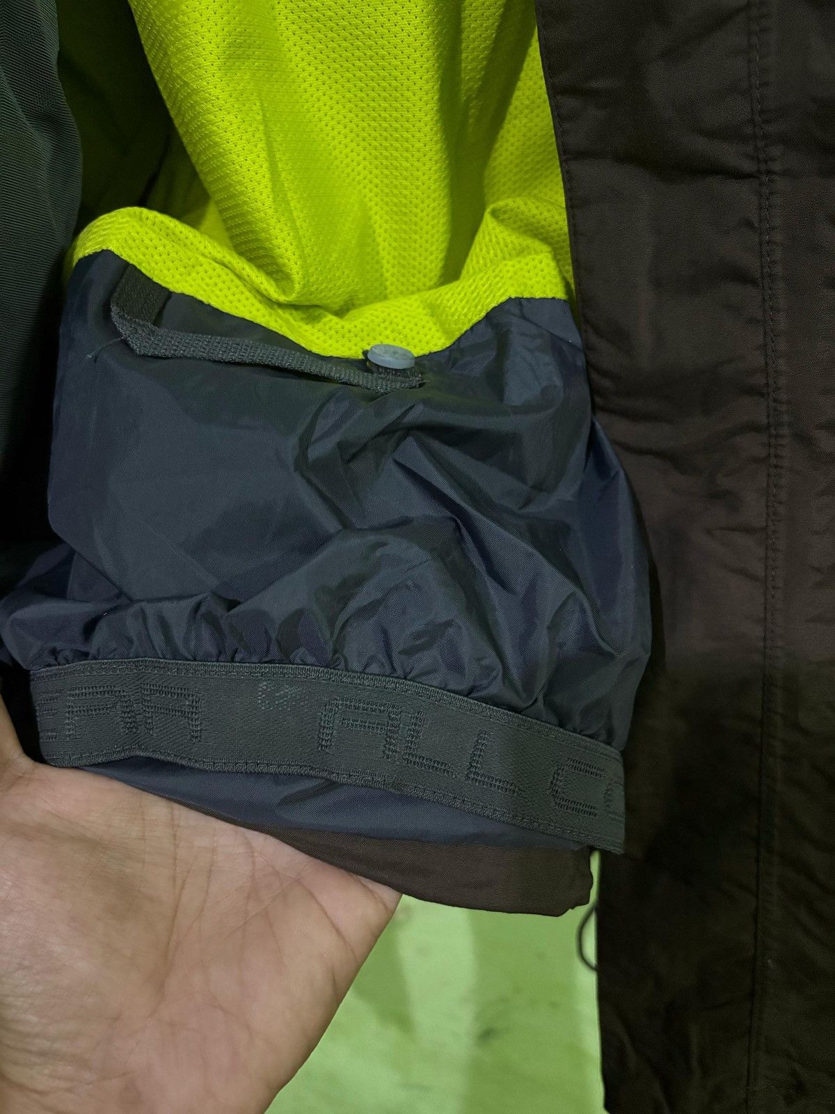 Nike Nike ACG Windbreaker Jacket multicoloured Jacket Design Size US L / EU 52-54 / 3 - 11 Thumbnail