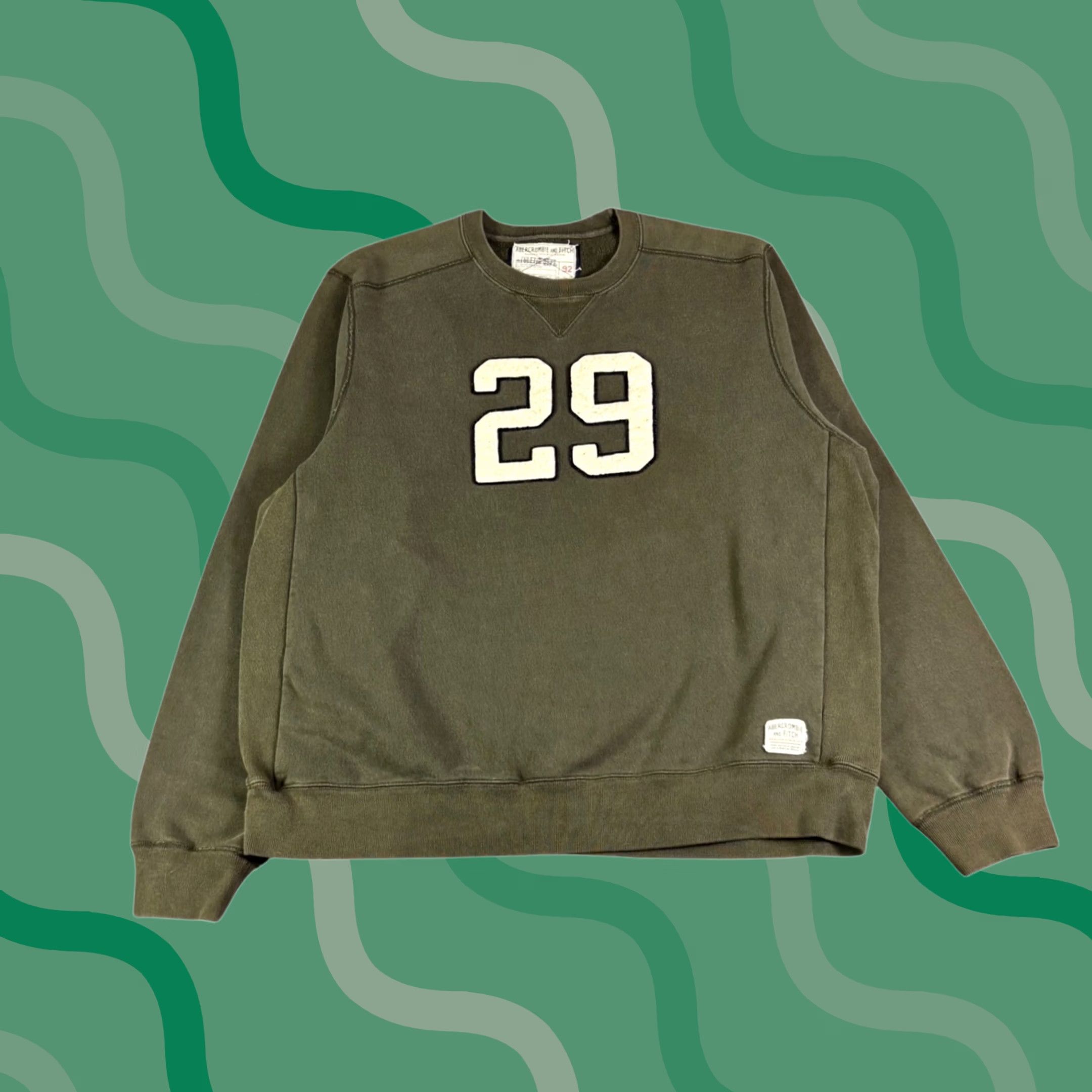 Abercrombie & Fitch Abercrombie & Fitch Mens Crewneck Sweatshirt Olive Green Number 29 Patch Large Size US L / EU 52-54 / 3 - 1 Thumbnail