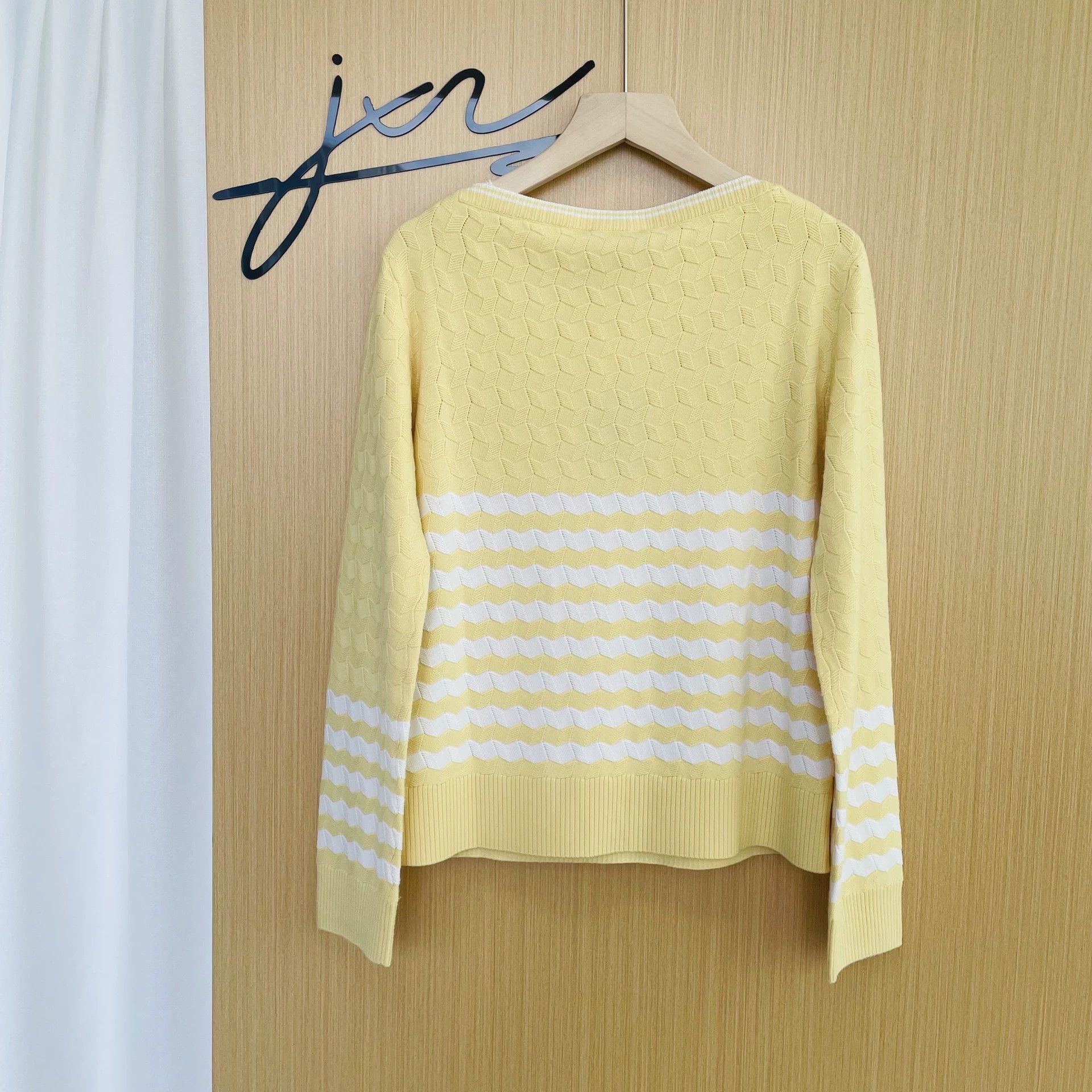 Loro Piana Loro Piana King's Gift Stripe Knit Sweater Wmn's Yellow/White 38 99 Size XS / US 0-2 / IT 36-38 - 2 Thumbnail