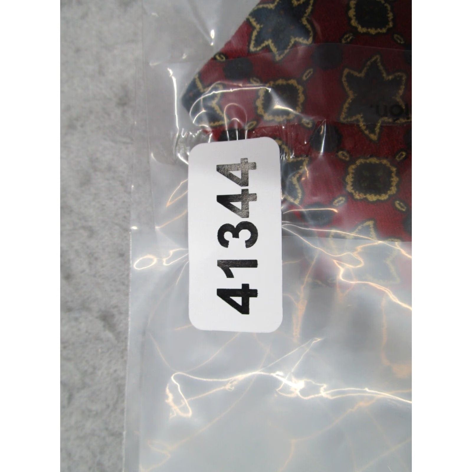 Abercrombie & Fitch VINTAGE Abercrombie & Fitch Tie Men Red Silk Neck Tie Handmade Classic 57"-60" One Size Geometric Abstract Preppy Retro Size ONE SIZE - 5 Thumbnail