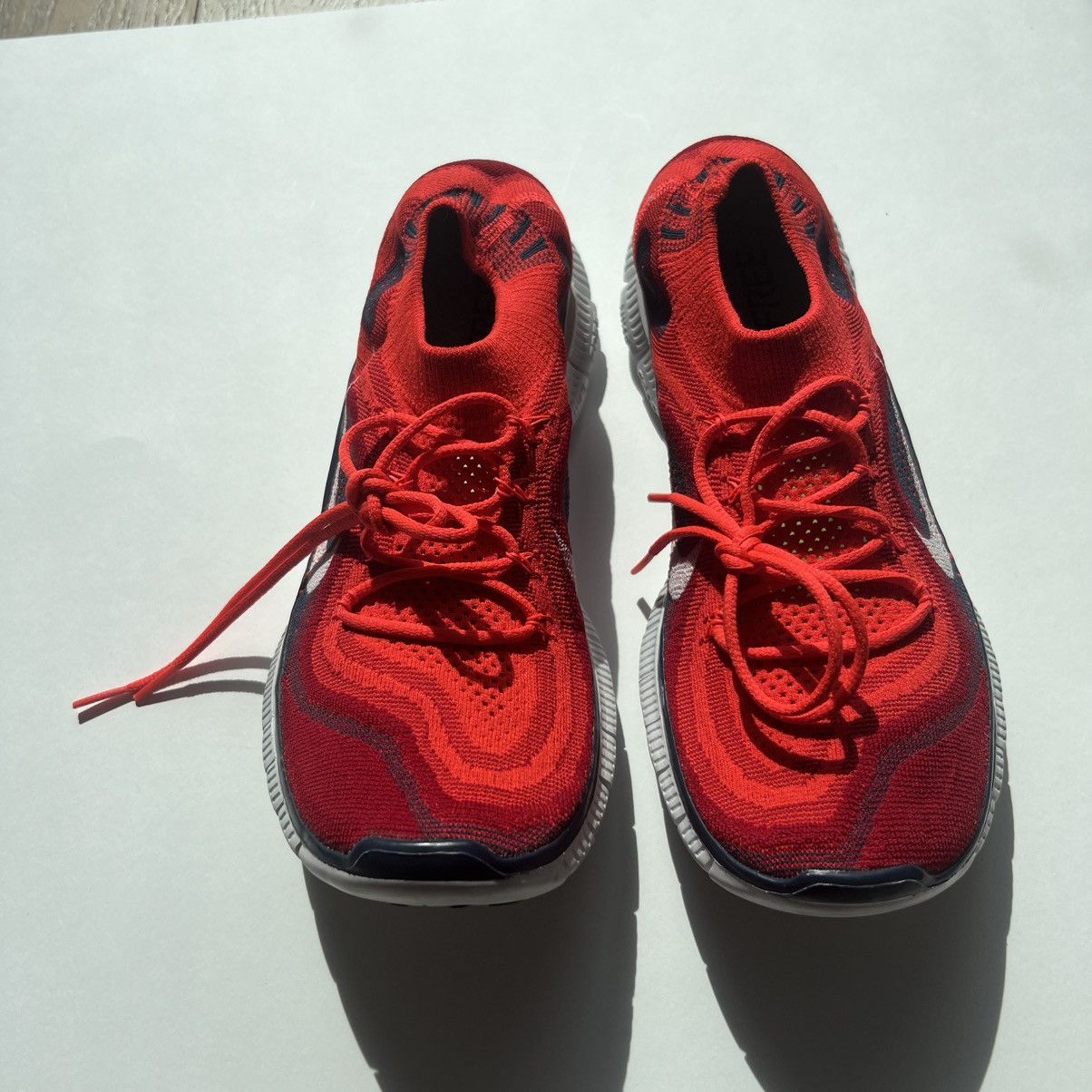 Nike Nike MEN size 9 Free Flyknitt Bright Crimson 615805 616 Size US 9 / EU 42 - 3 Thumbnail