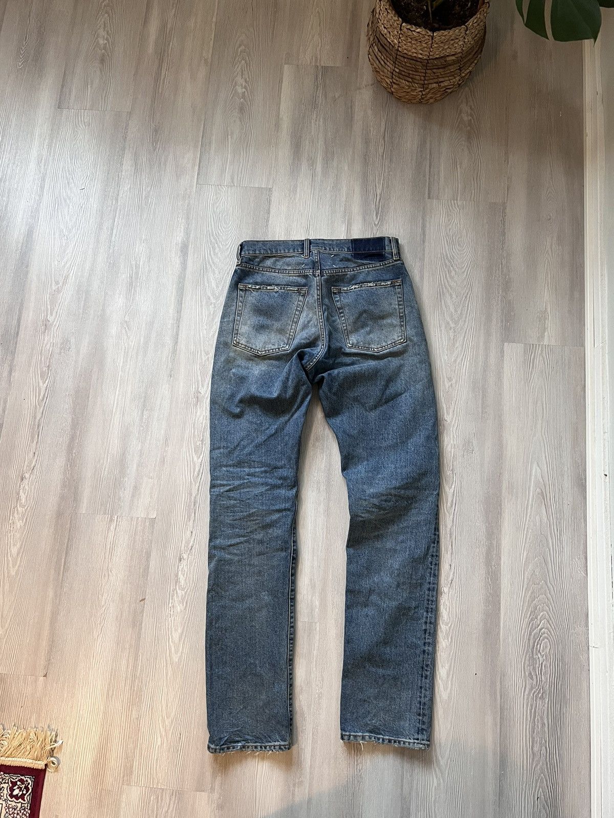 Maison Margiela Maison Margiela aw23 distressed detail straight leg jeans Size US 29 - 9 Thumbnail