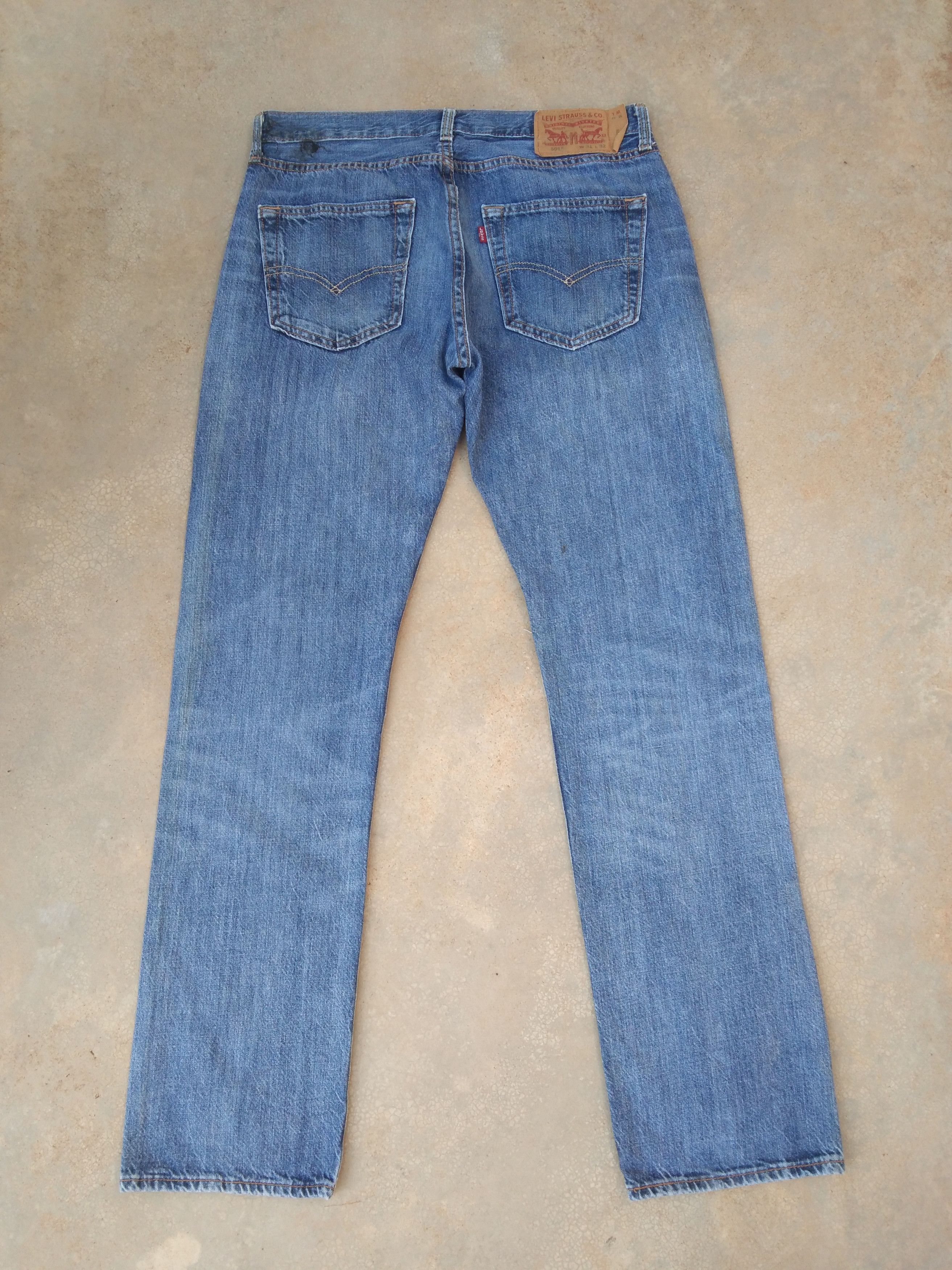 Levi's Vintage Levi's 501 Distressed Jeans 31x32 Size US 31 - 2 Thumbnail