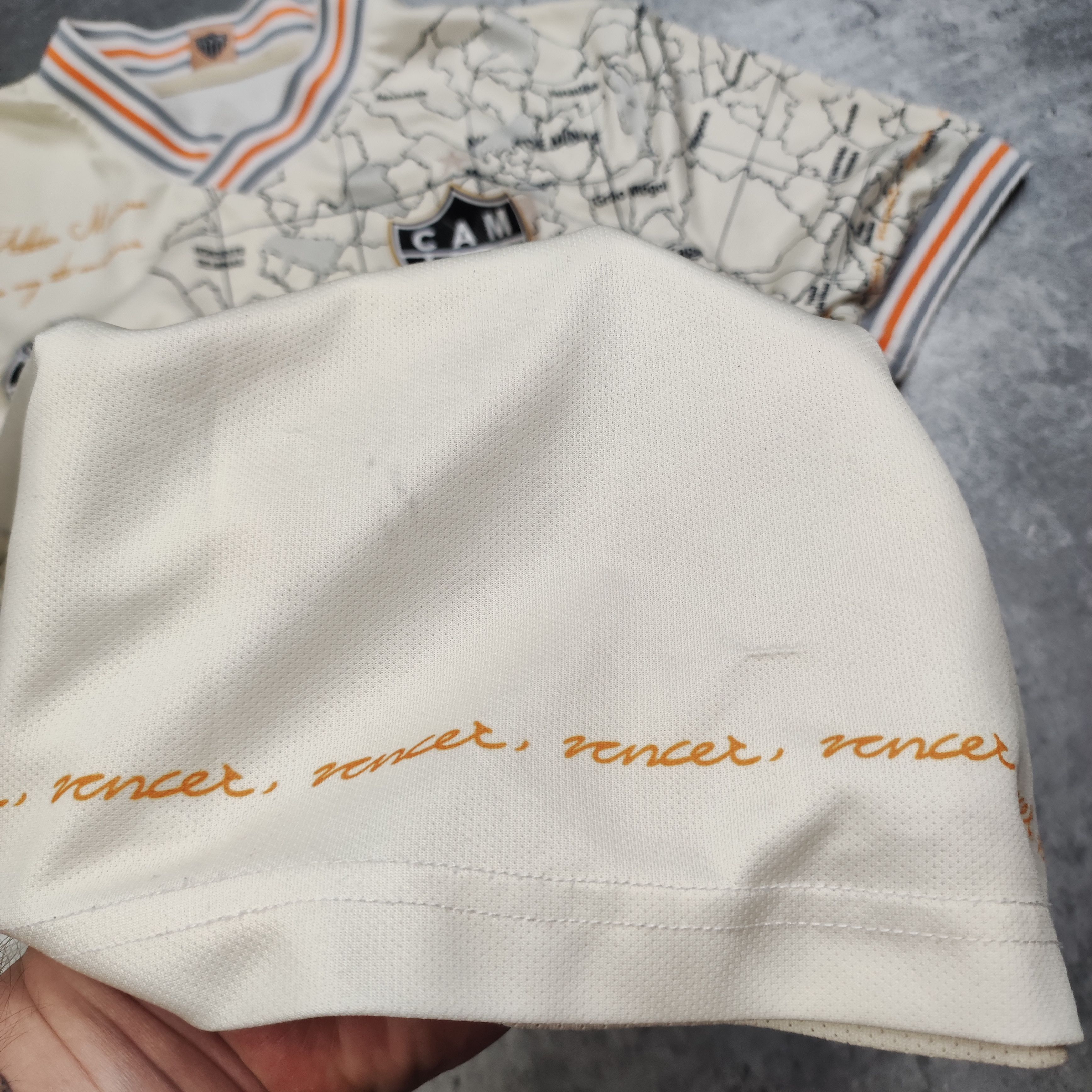 Other RARE Brazil Atletico Mineiro Third Limited Edition Jersey Size US M / EU 48-50 / 2 - 5 Thumbnail