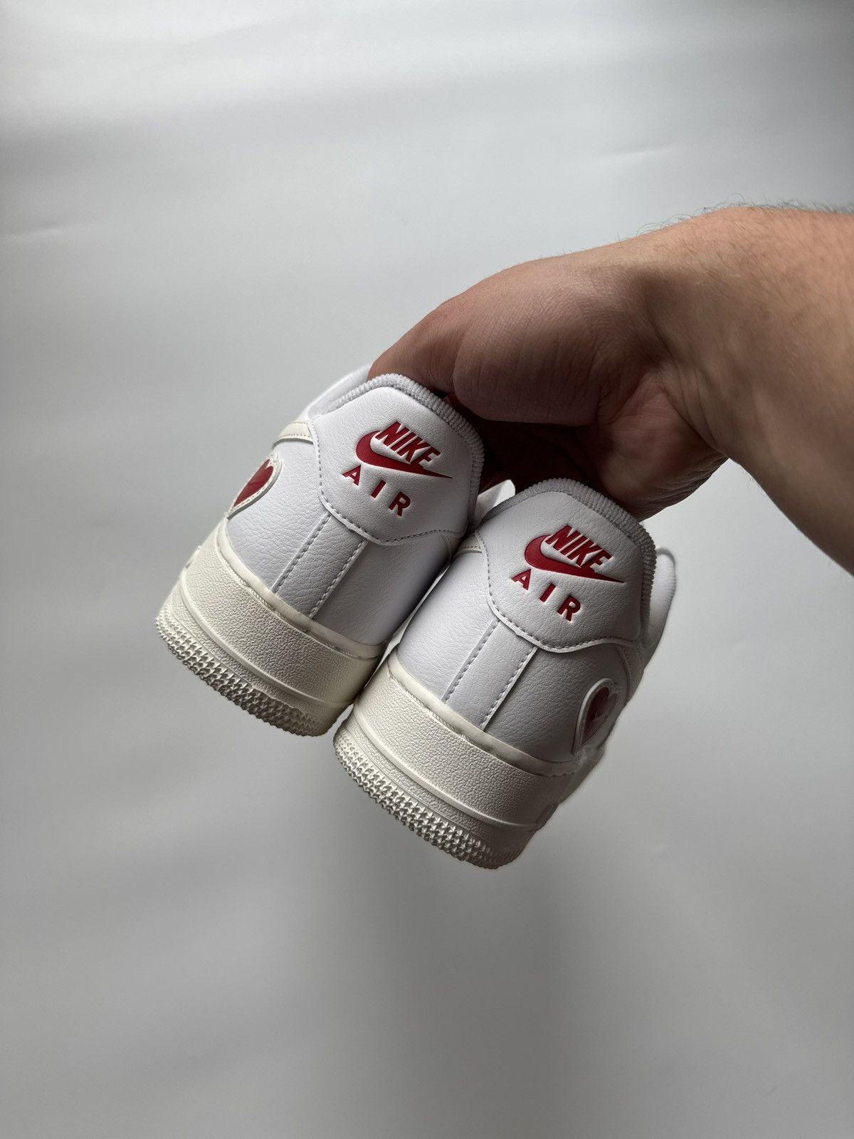 Nike Nike Air Force 1 Low Valentine’s Day sneakers Size US 9.5 / EU 42-43 - 4 Thumbnail