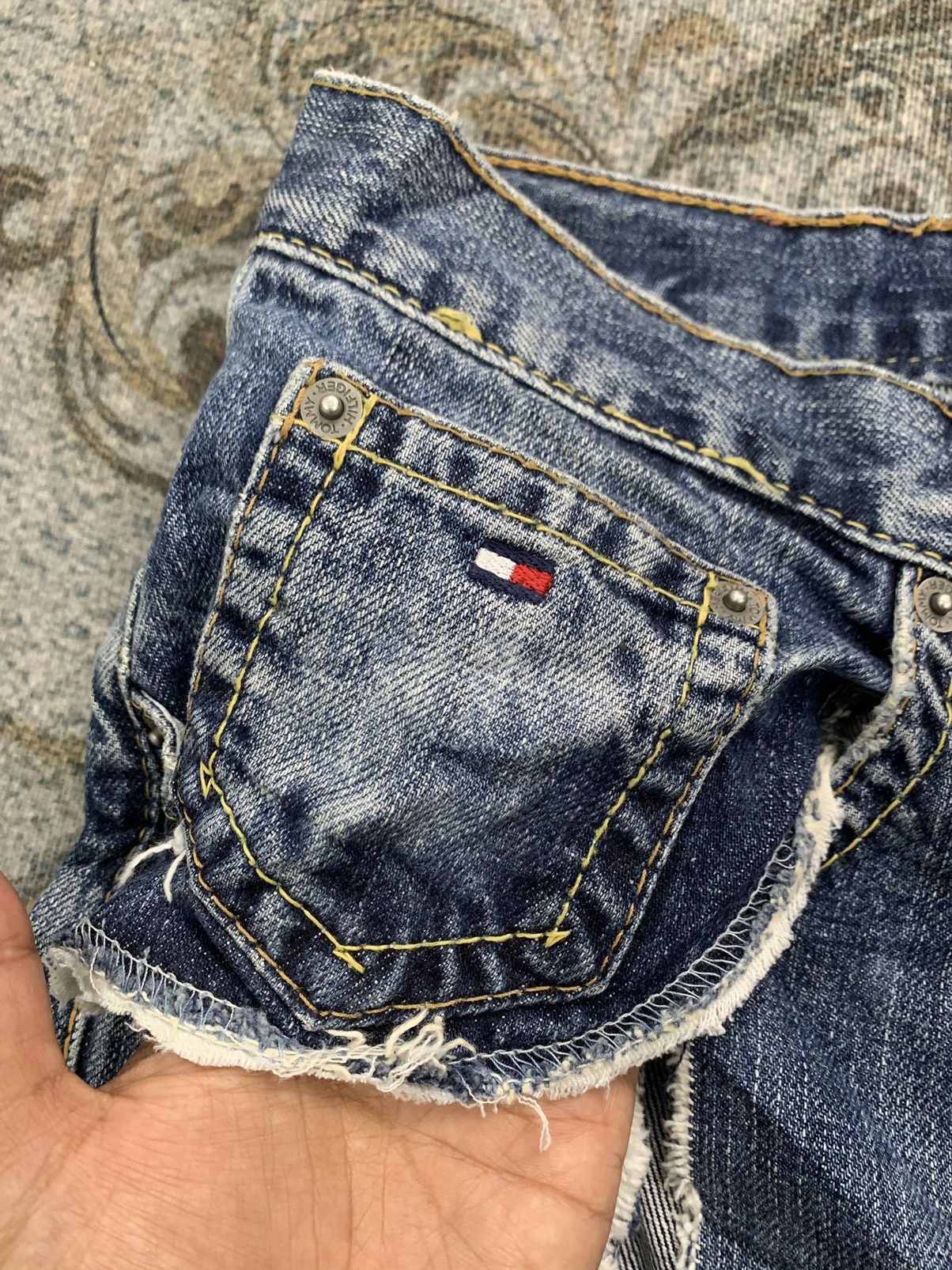 Tommy Hilfiger Distress Tommy Hilfiger Denim Pant Size US 33 - 14 Thumbnail