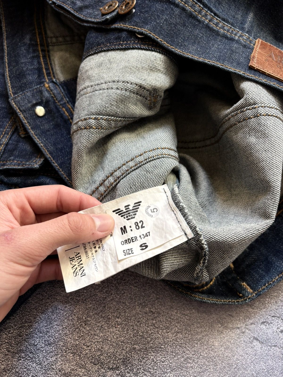 Armani Vintage Armani Jeans Dark Wash Denim Jacket Italy Size S Size US S / EU 44-46 / 1 - 8 Thumbnail