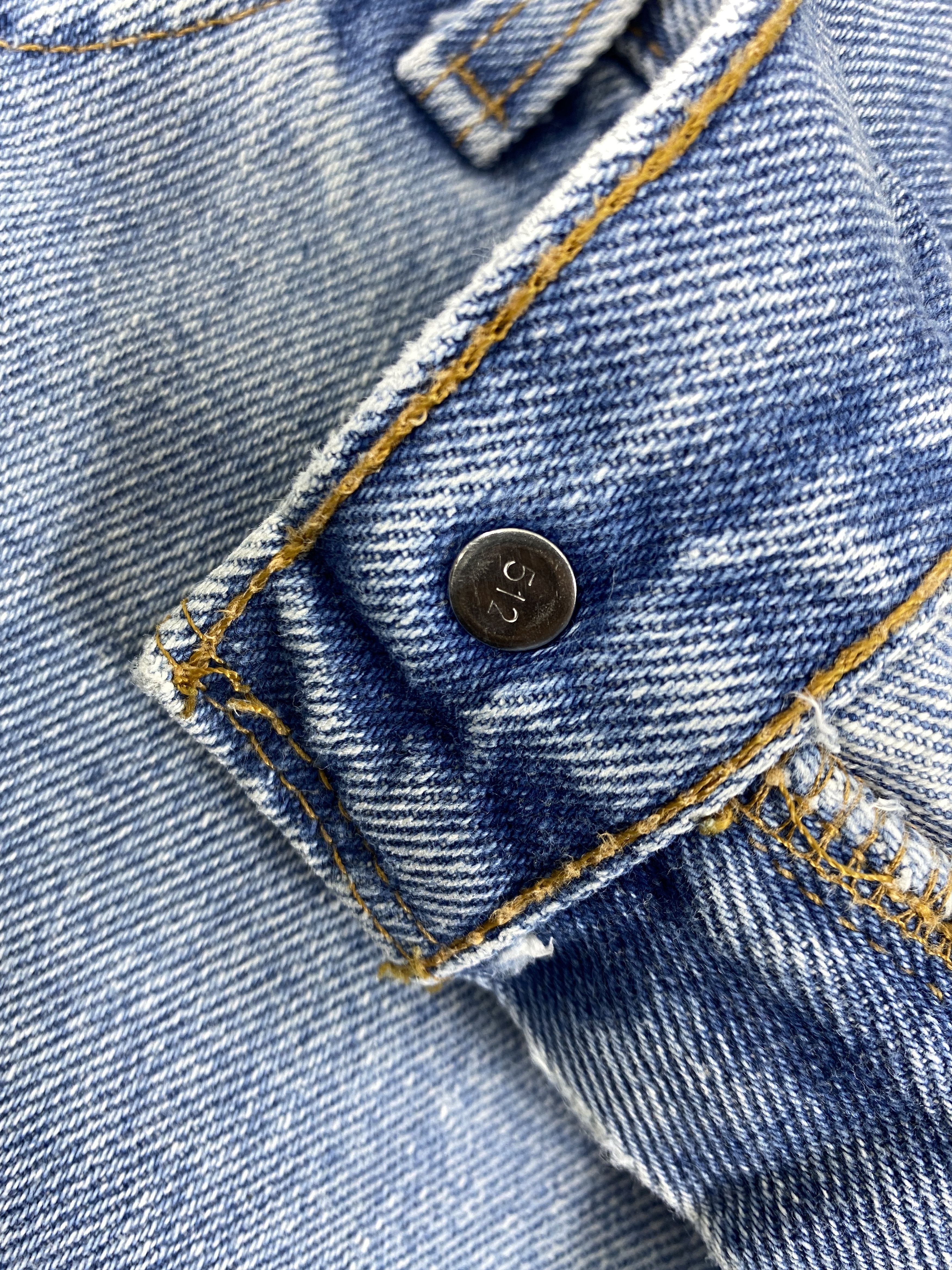 Levi's Vintage Levi's 550 USA Relaxed Fit Denim 41 x 30.5 -JN626 Size US 41 - 7 Thumbnail