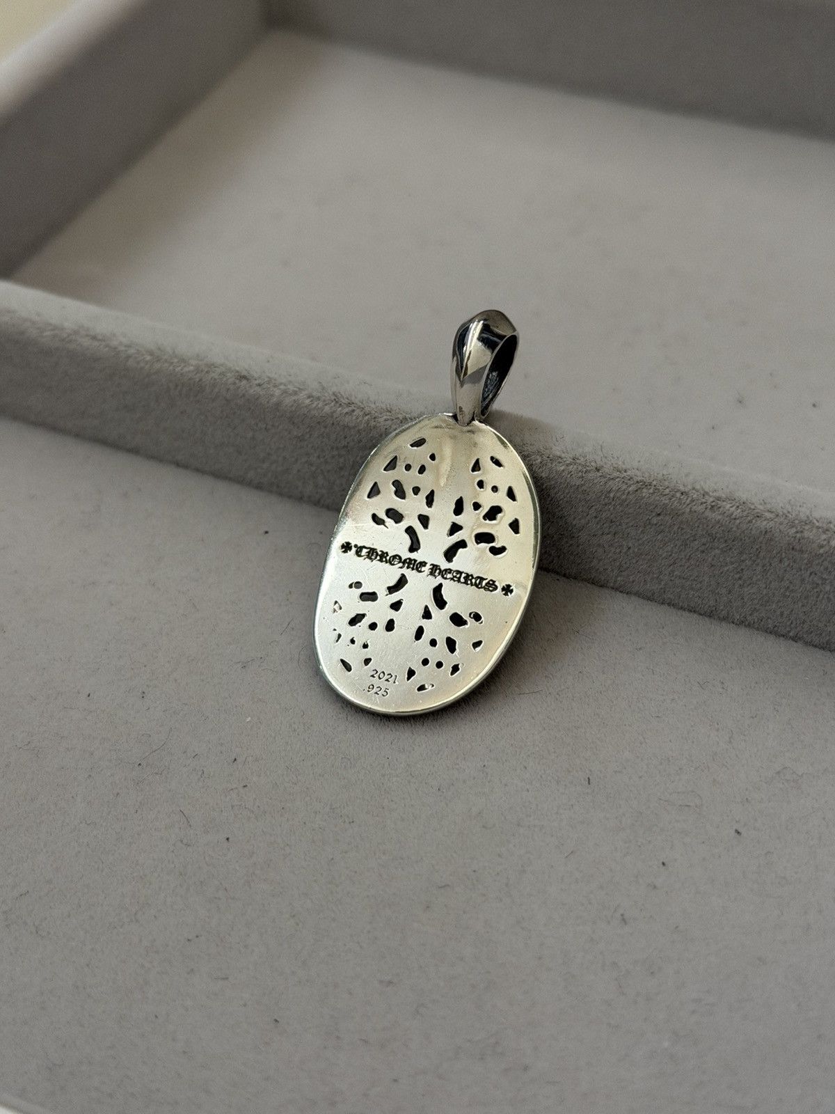 Chrome Hearts Chrome Hearts Classic Oval Diamond Pave Pendant Size ONE SIZE - 14 Thumbnail