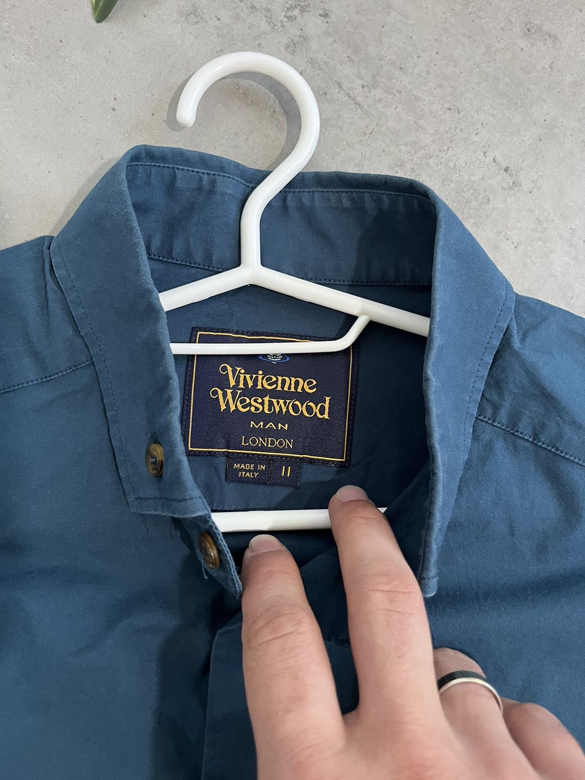 Vivienne Westwood Vivienne Westwood slim fit shirt size M II Size US M / EU 48-50 / 2 - 3 Thumbnail