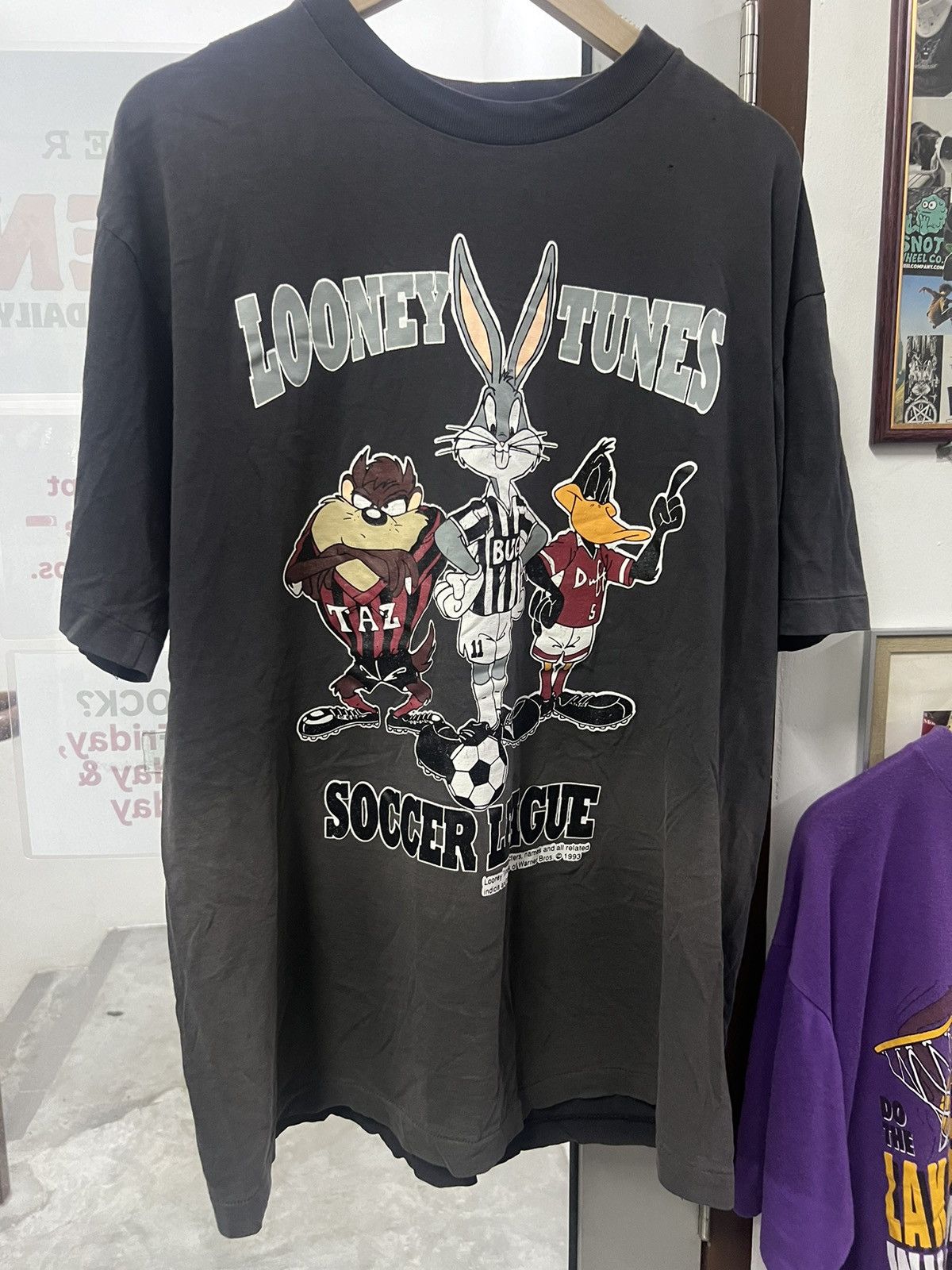 Other Vintage Looney Tunes Soccer League 90 Size US L / EU 52-54 / 3 - 5 Thumbnail