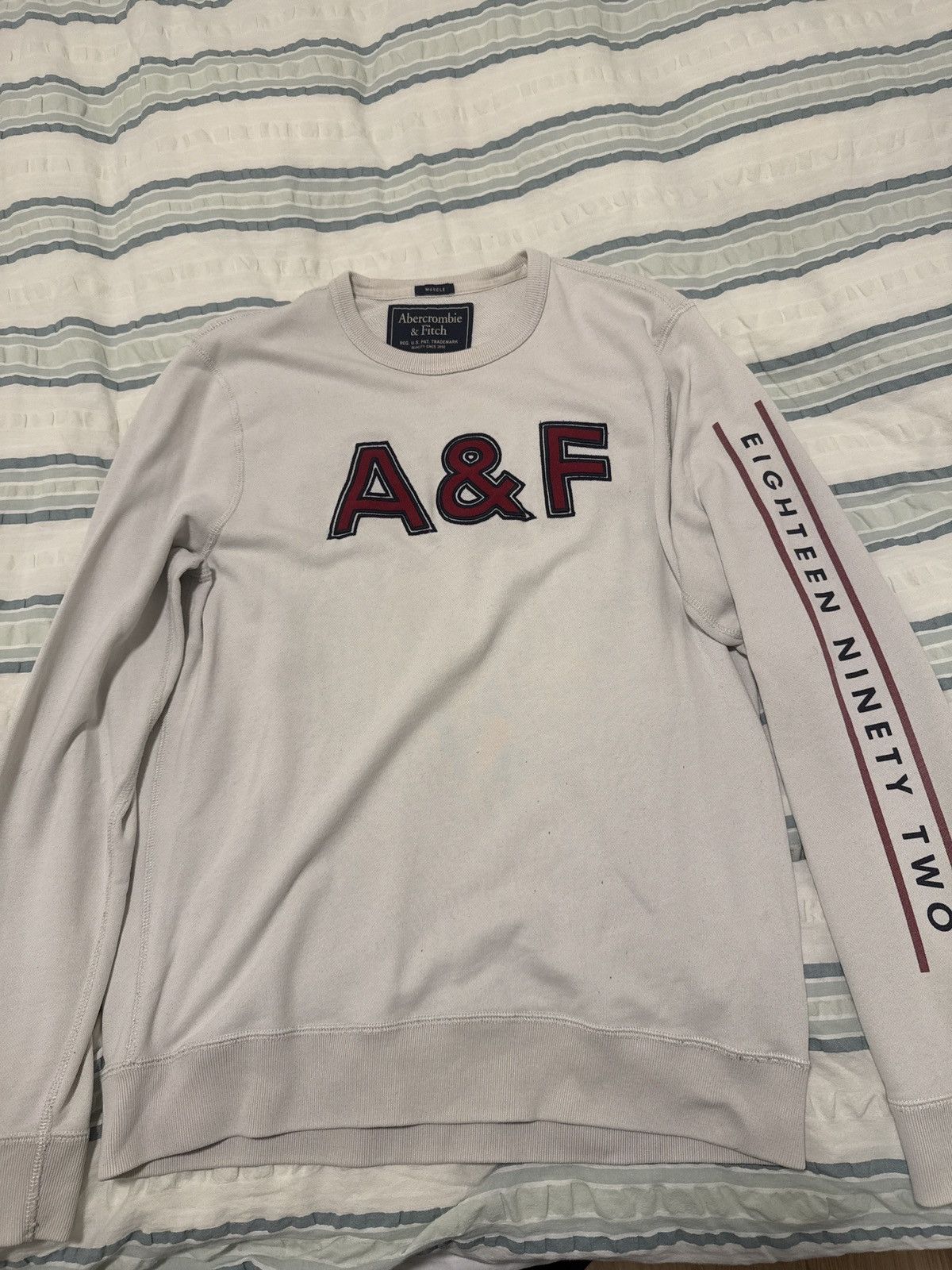Abercrombie & Fitch A&F long sleeve Size US L / EU 52-54 / 3 - 1 Thumbnail
