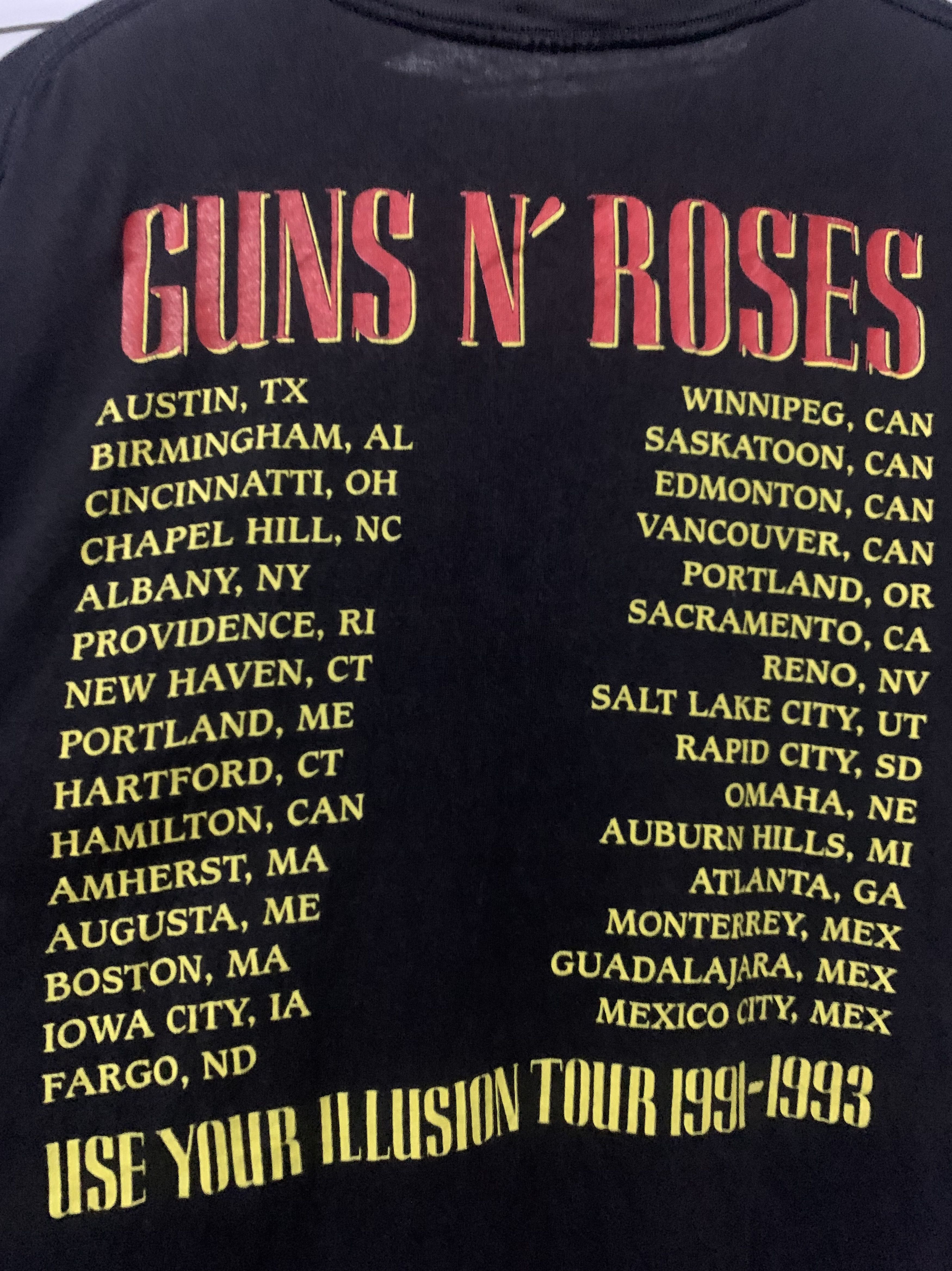 Band Tees 🔥RARE🔥 VINTAGE Guns N Roses T-SHIRT GNR Size US L / EU 52-54 / 3 - 6 Thumbnail