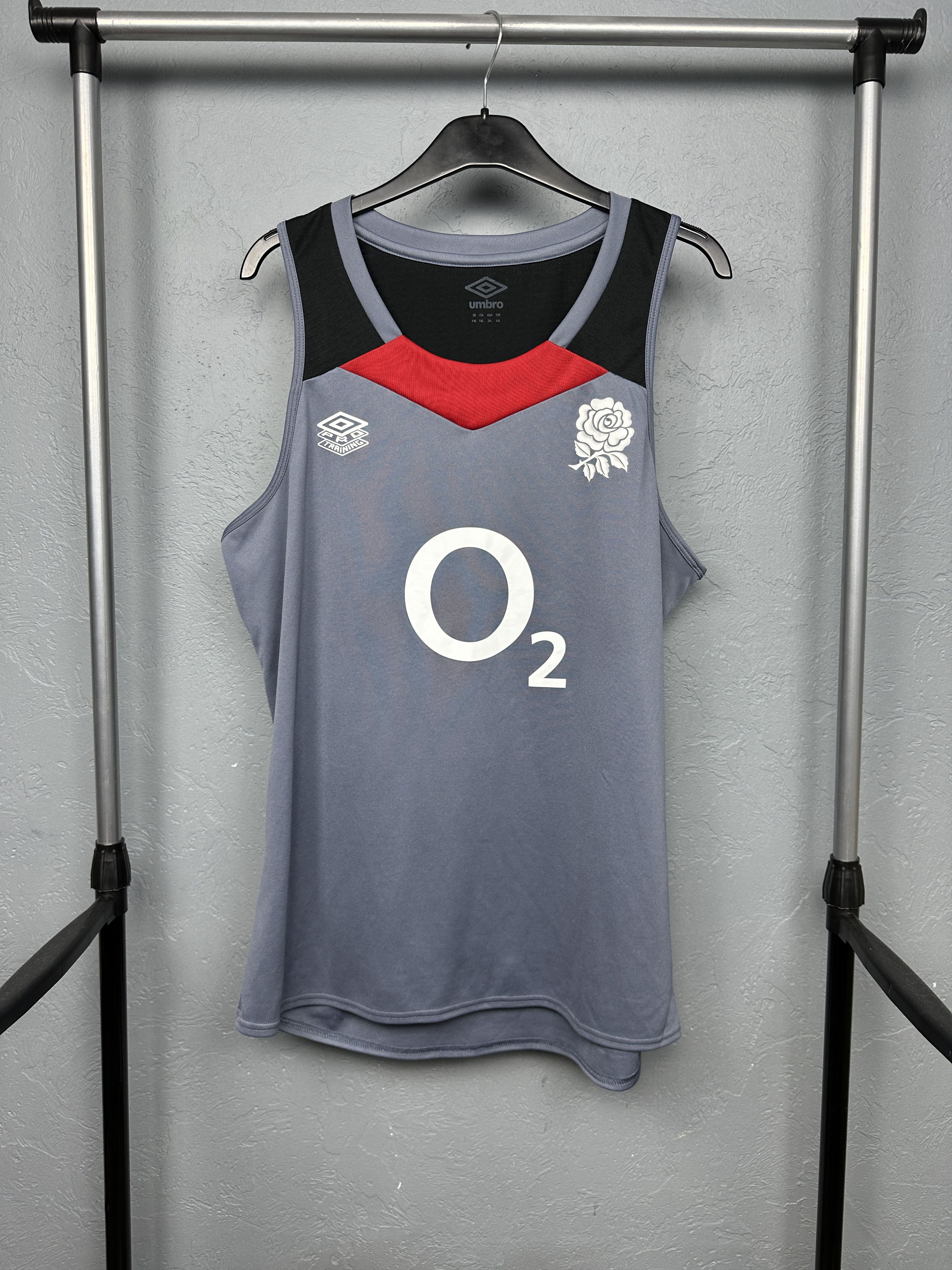 Umbro Umbro O2 England Rugby Sleeveless T-Shirt Size US XXL / EU 58 / 5 - 1 Thumbnail