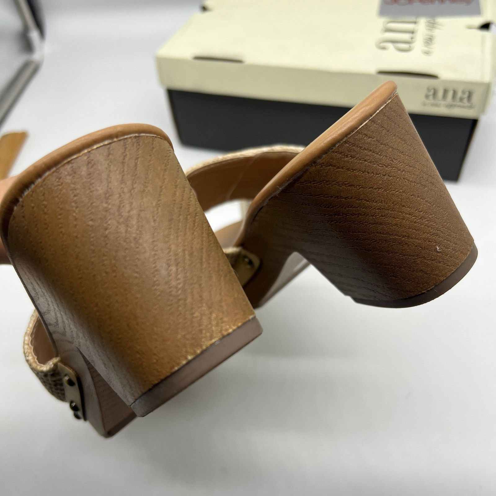 Other a.n.a. Women Shoes Robinson Casual Heel Natural Color Size 9 Size US 9 / IT 39 - 12 Thumbnail
