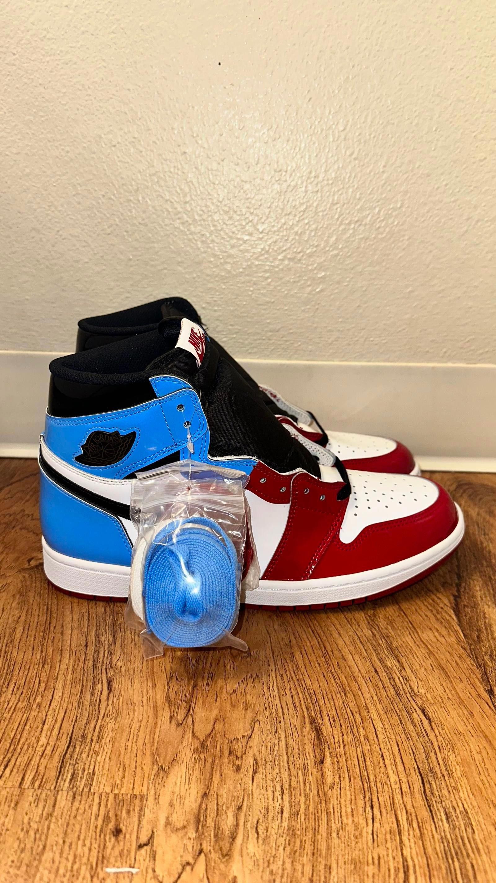 Jordan Brand Jordan 1 Retro High Fearless UNC Chicago Size US 10.5 / EU 43-44 - 1 Thumbnail