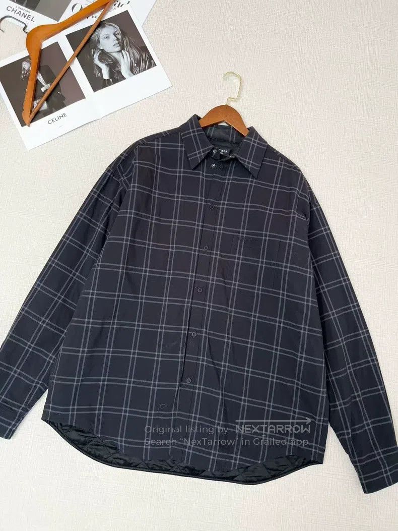 Balenciaga Balenciaga Plaid Chest Embroidered Logo Shirt Puffer Size US S / EU 44-46 / 1 - 2 Thumbnail