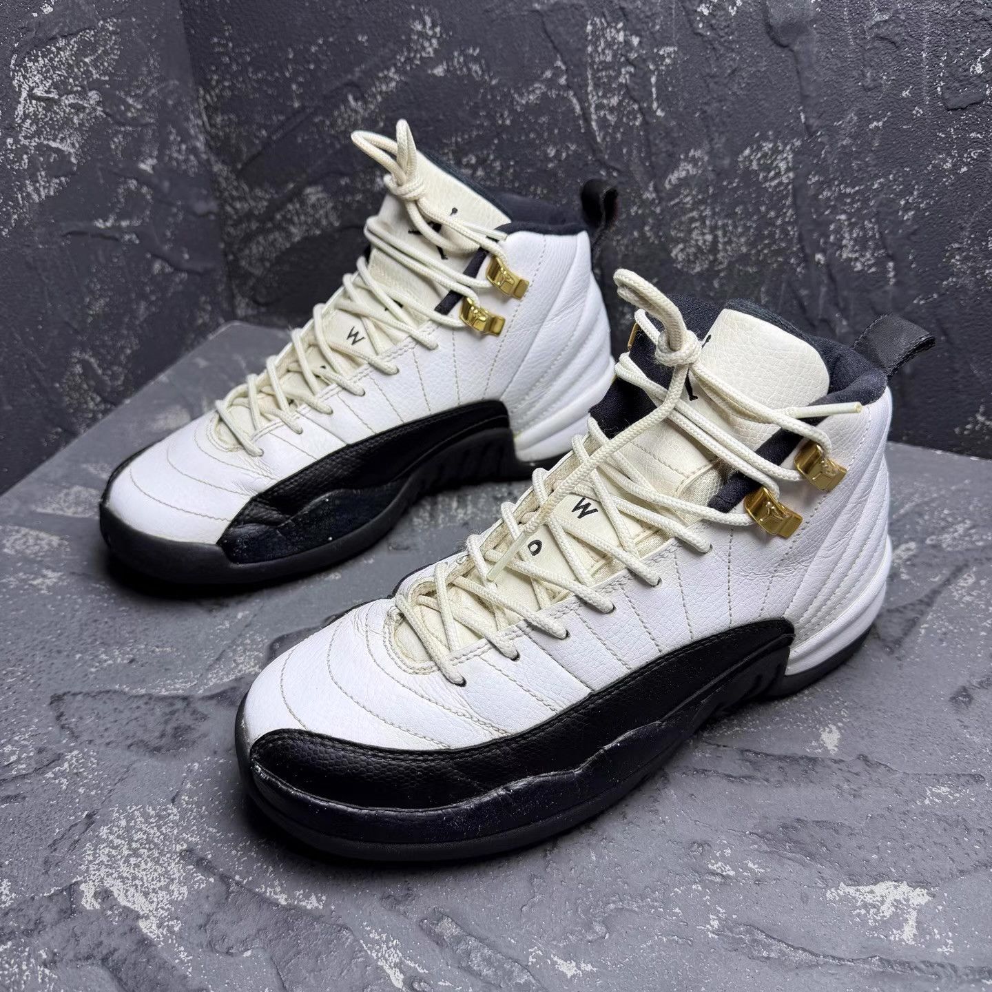 Nike Air Jordan 12 Taxi Black & White Q10 Size US 7.5 / IT 37.5 - 1 Thumbnail
