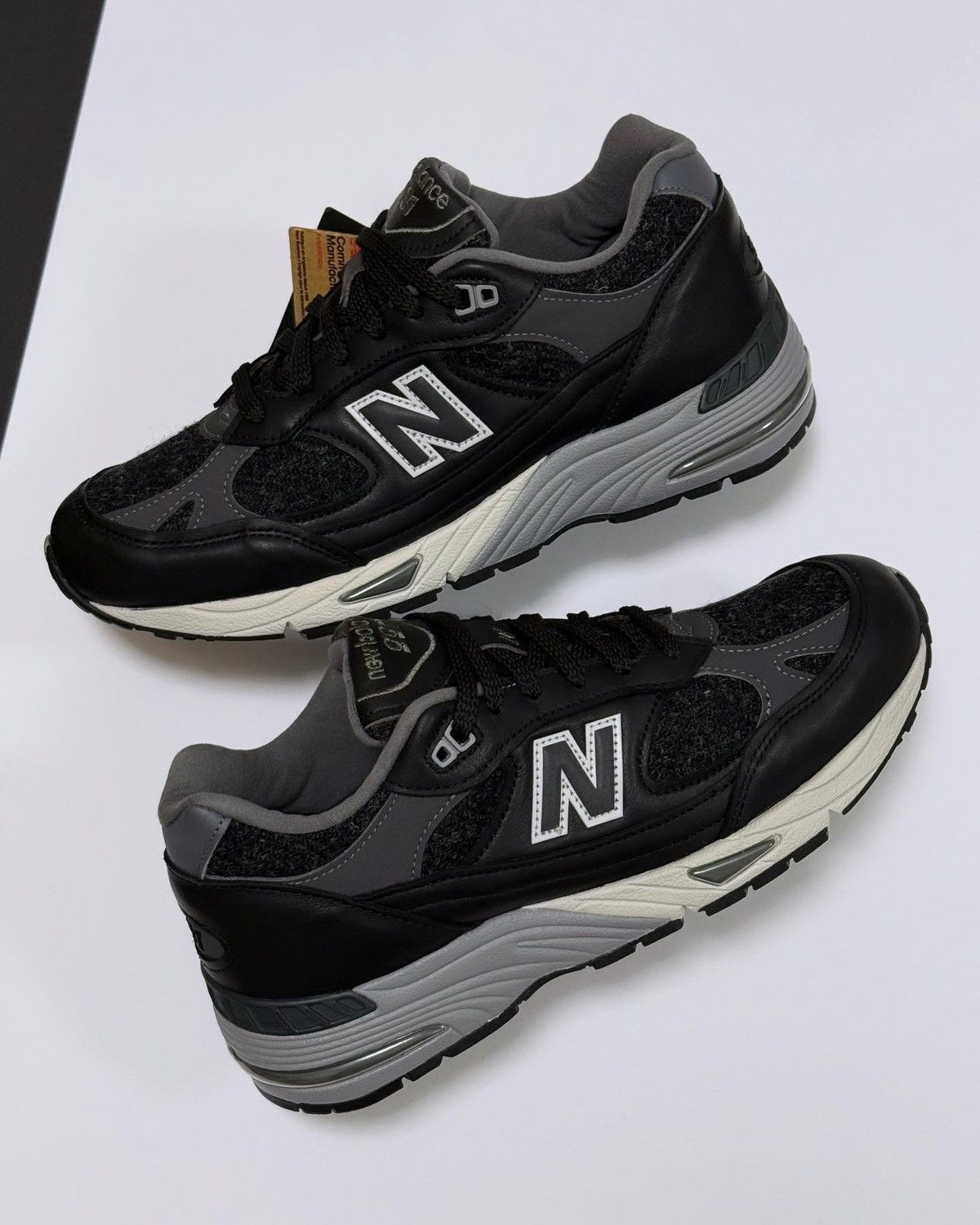 Harris Tweed × New Balance New Balance 991 X Harris Tweed Trainers , Beige Size US 9 / EU 42 - 1 Thumbnail