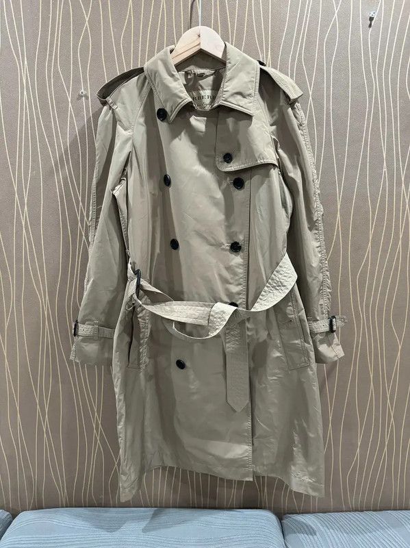 Burberry Burberry Classic Khaki Green Women's Trench Coat Size M / US 6-8 / IT 42-44 - 1 Thumbnail
