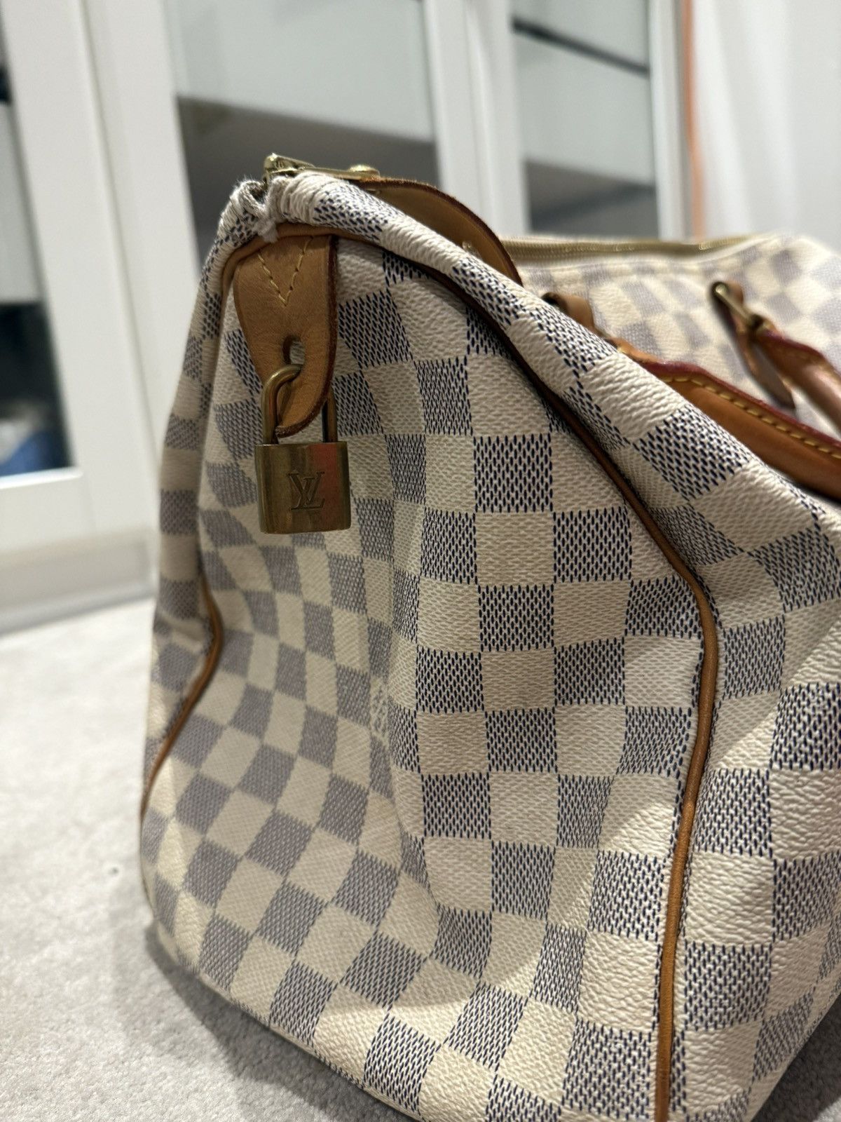 Louis Vuitton Authentic Louis Vuitton Speedy 30 Damier Azur White Handbag Size ONE SIZE - 4 Thumbnail