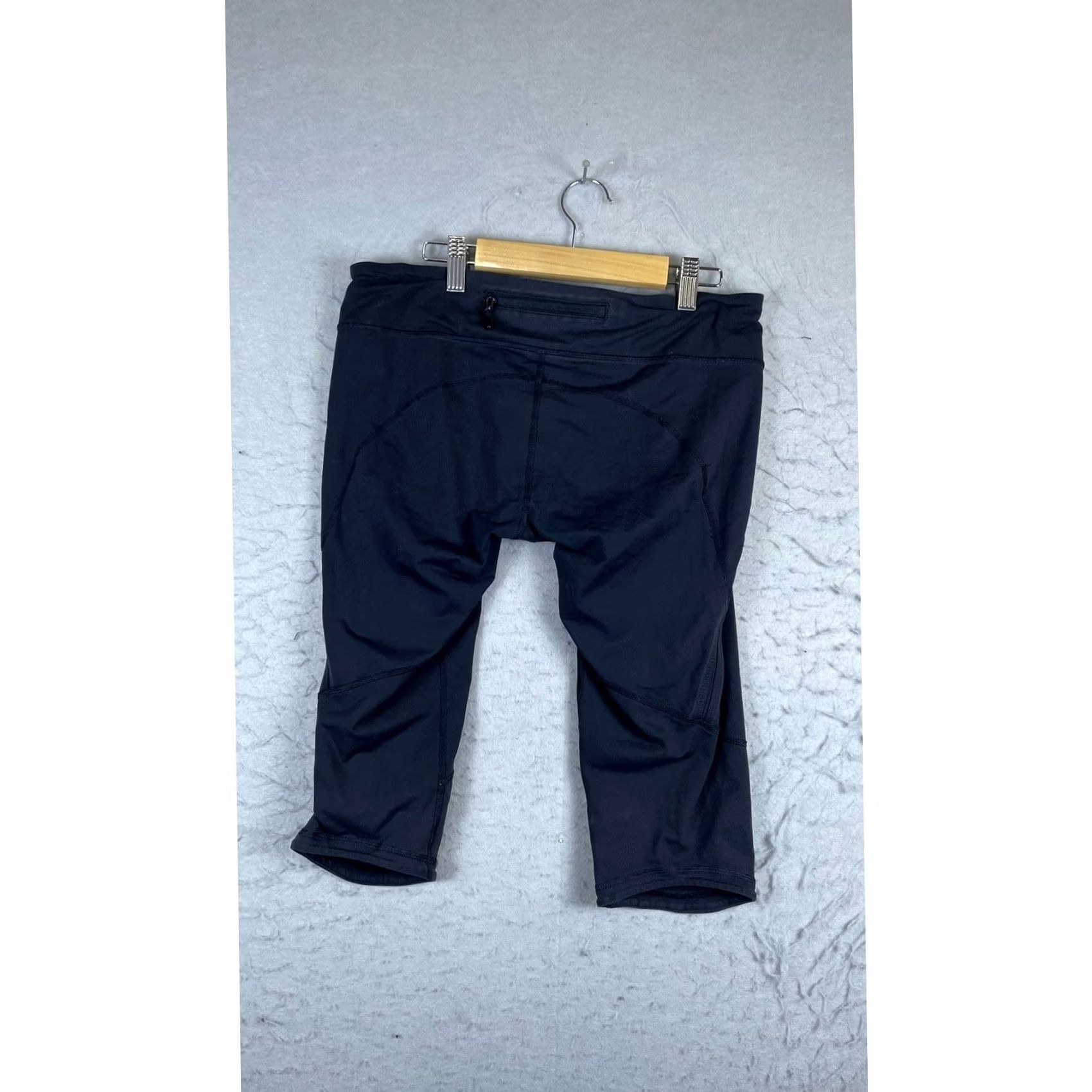 Lululemon Lululemon Women Leggings Cropped Black 6 Athletic Run Yoga Pants Size 28" / US 6 / IT 42 - 3 Thumbnail