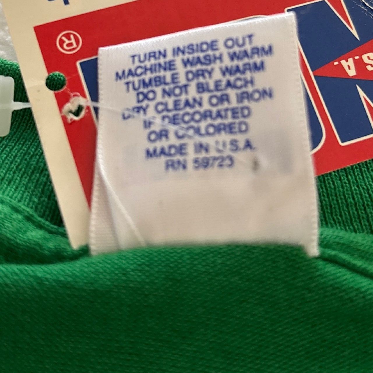 Trench USA Vintage 1991 Boston Celtics Trench NBA Deadstock Tee XL. Size US XL / EU 56 / 4 - 9 Thumbnail