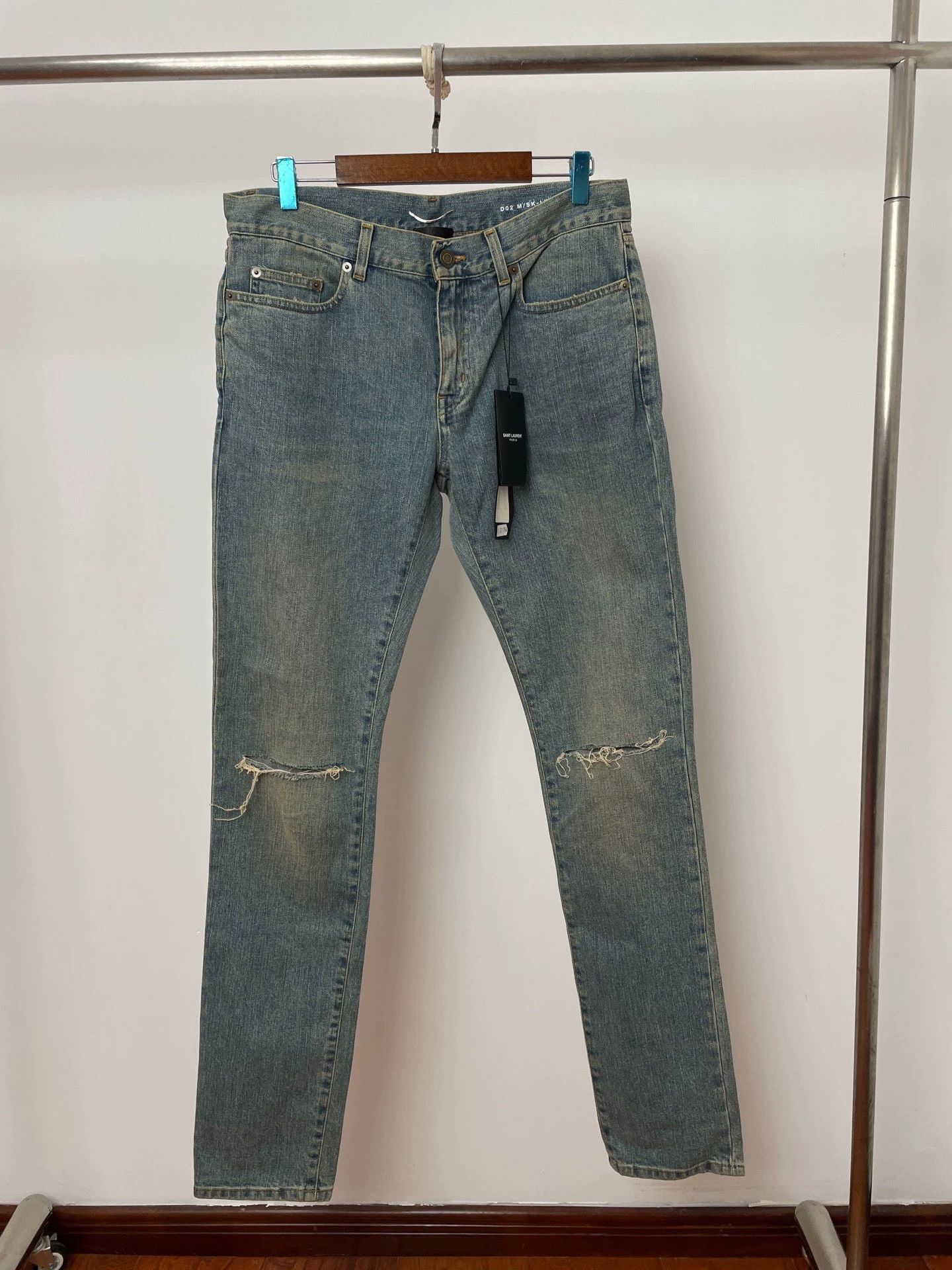 Saint Laurent Paris SLP Washed Blue Jeans 31 Knee Slit NWT Size US 31 - 1 Thumbnail