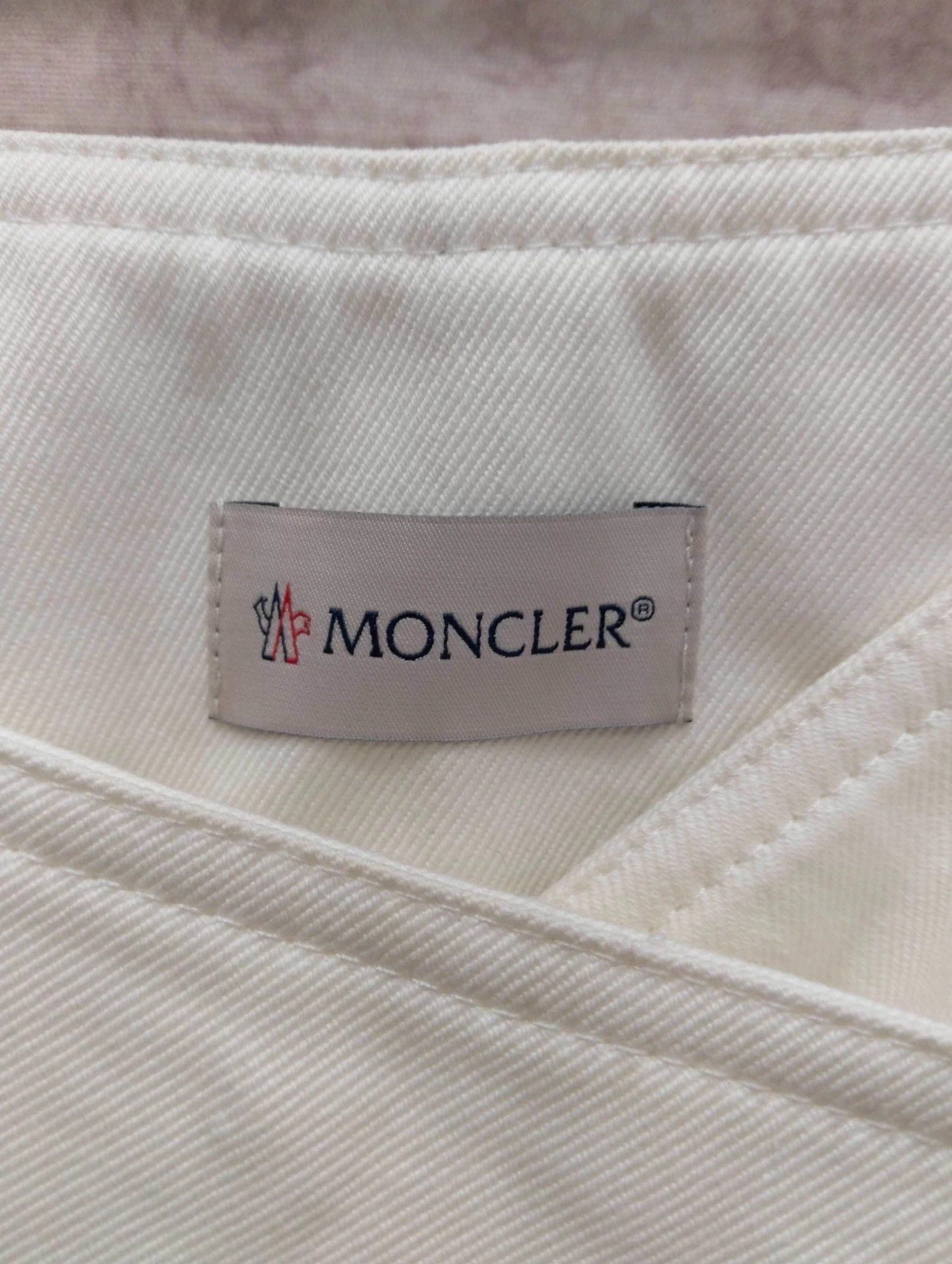 Moncler Moncler White 95 New Skirt 38 Size 27" / US 4 / IT 40 - 3 Thumbnail