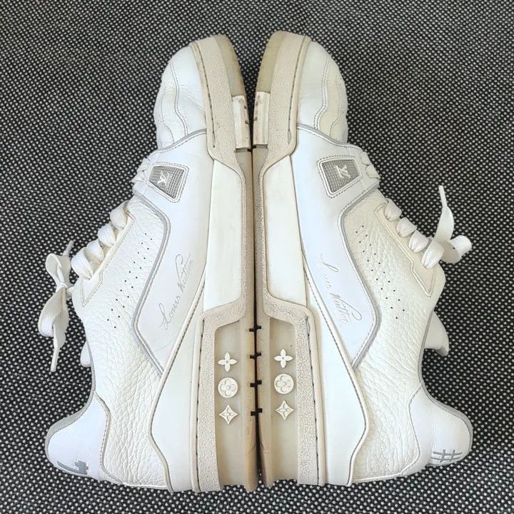 Louis Vuitton Louis Vuitton Trainer Leather Low-top Fashion Sneakers -250 Size US 9.5 / EU 42-43 - 5 Thumbnail