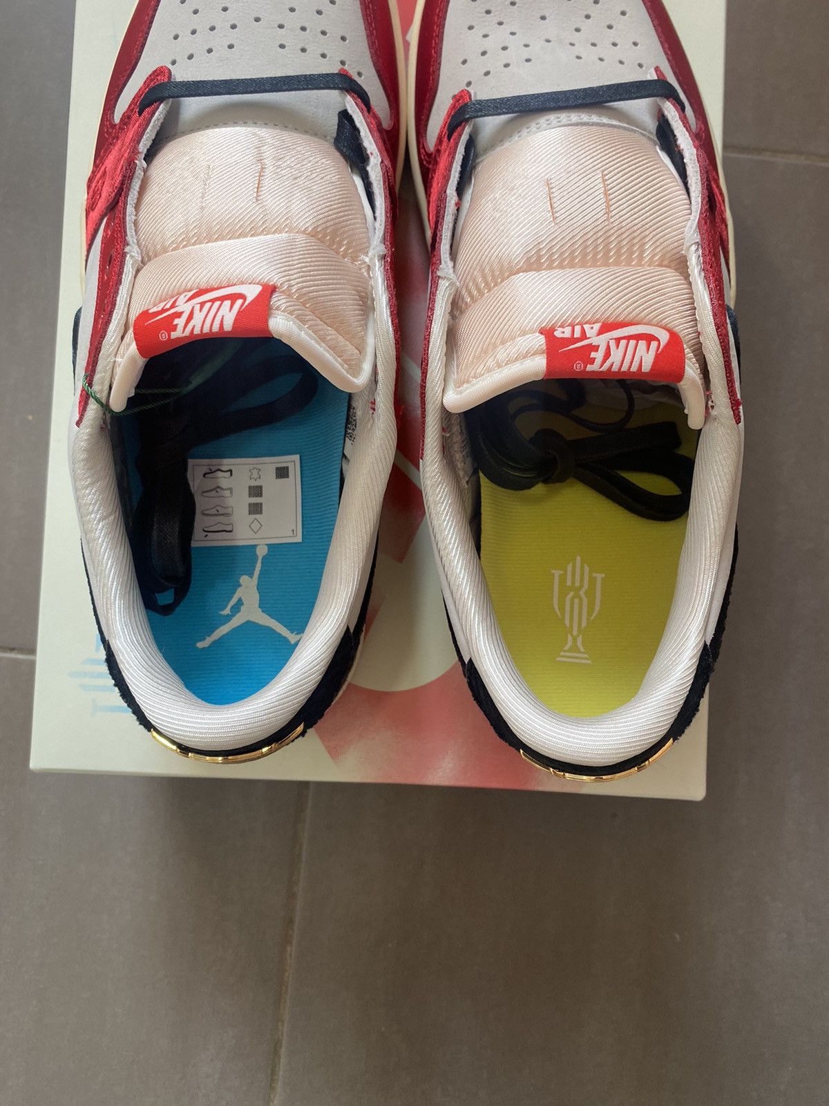 Nike jordan 1 low trophy room Size US 10.5 / EU 43-44 - 6 Thumbnail